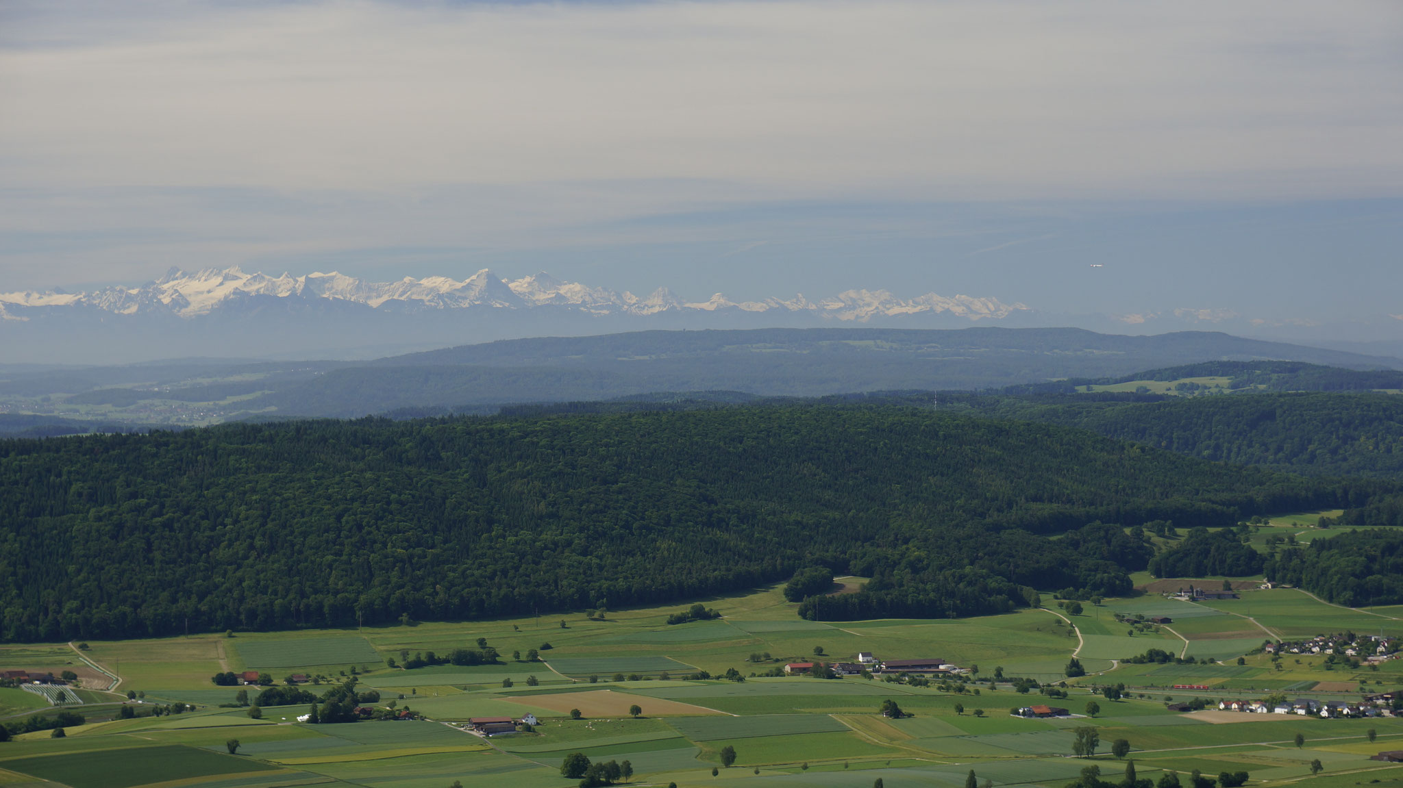 8.6.2017::Lägernradarkugel vom Siblinger Randenturm aus gesehen (Luftdistanz 28.6 km )