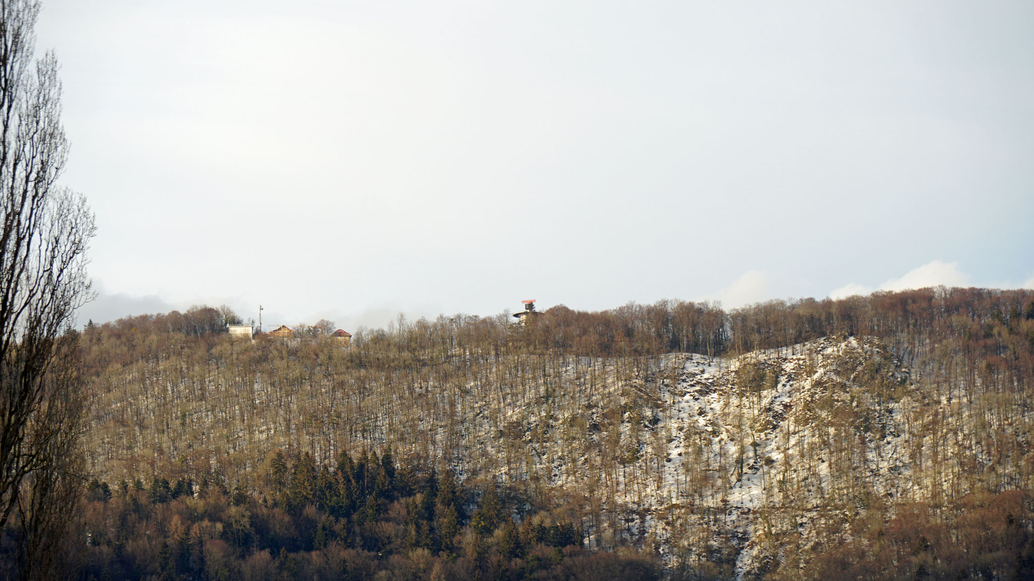 15.1.2019::Blick vom  Farissen zur Hochwacht::Radar ohne Hülle (Radom)