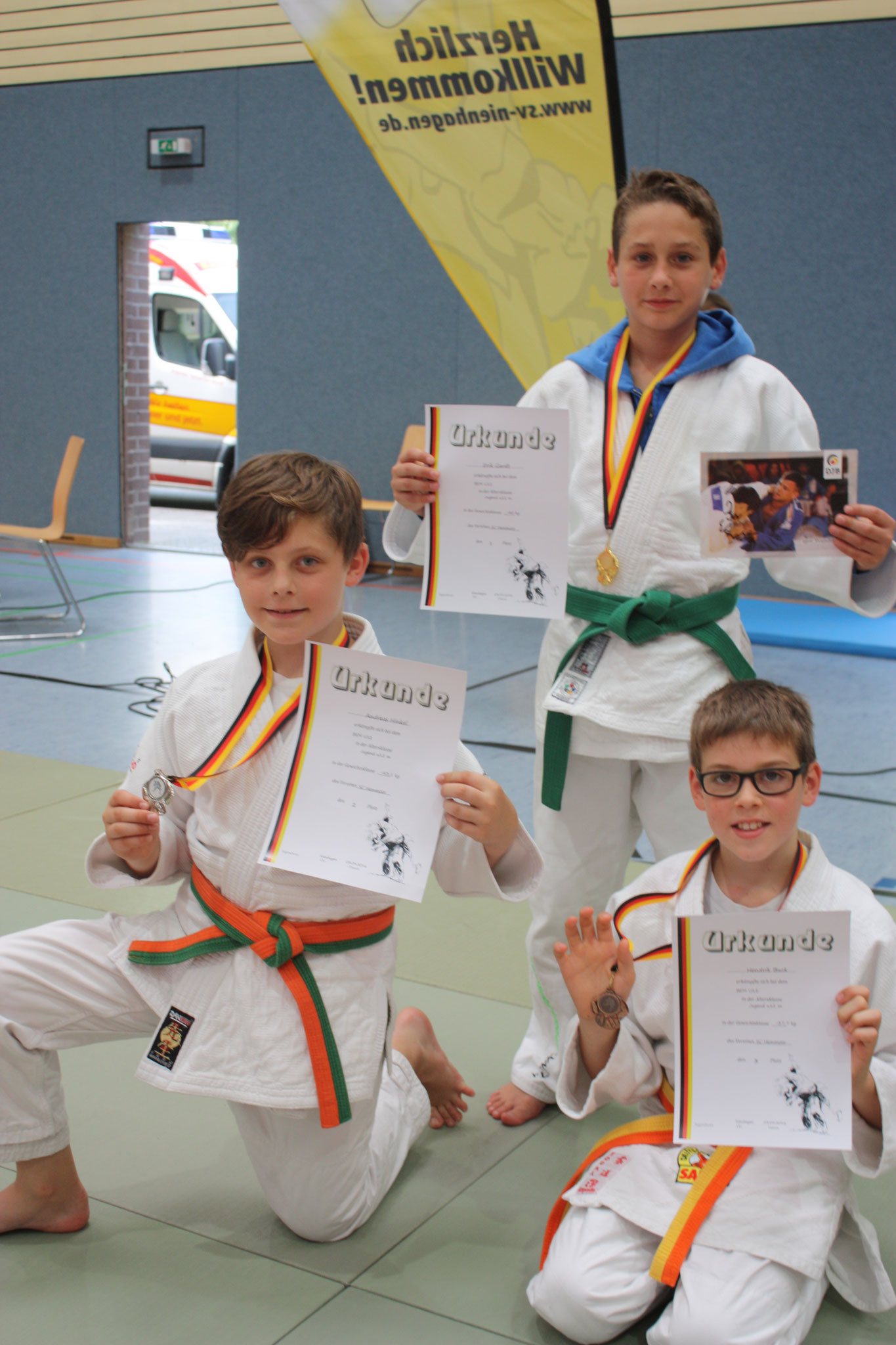 Die Platzierten der Bezirksmeisterschaft U12: Andreas Hinkel, Erik Gardt und Hendrik Buck .
