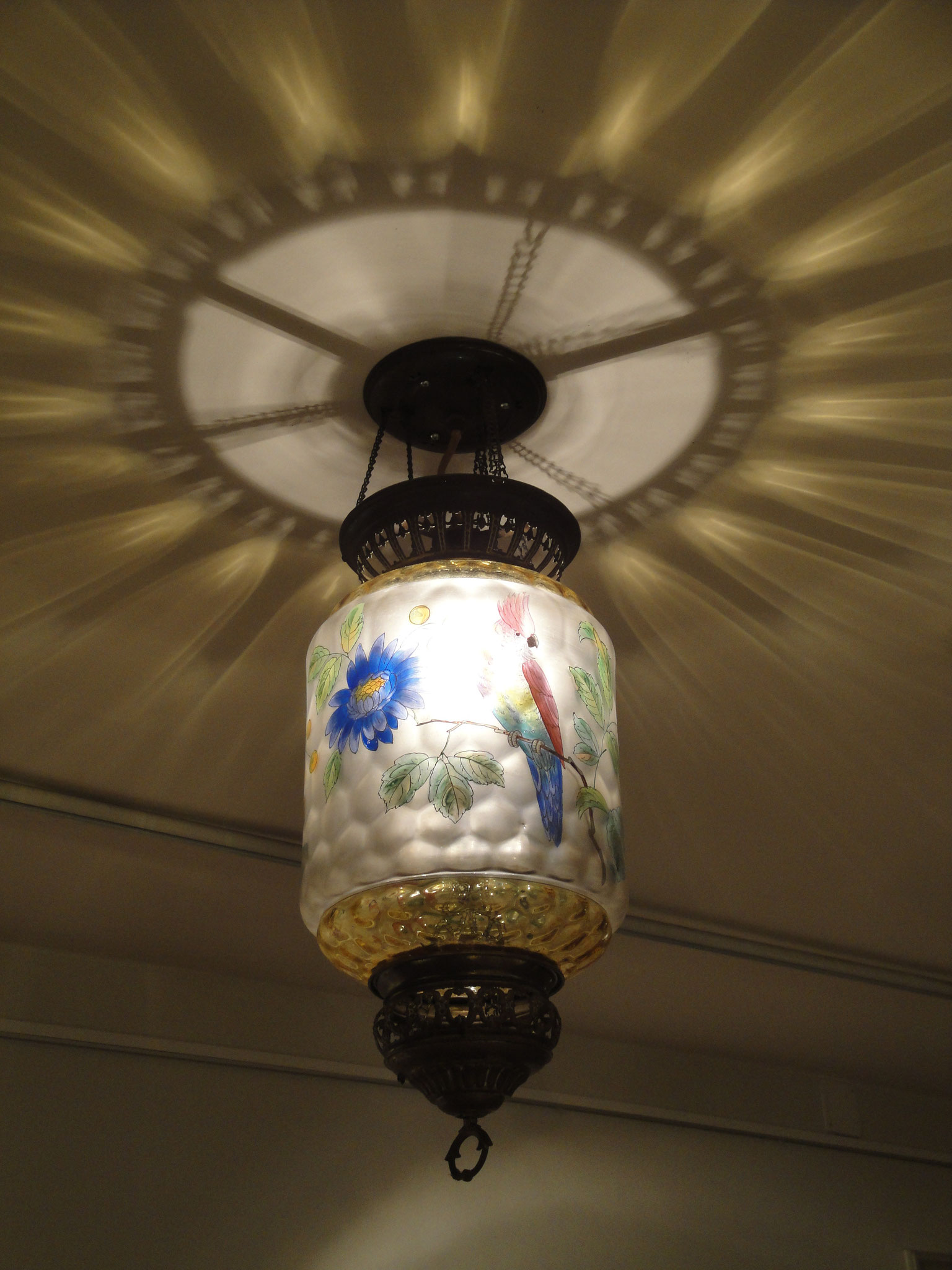 Jugendstil-Lampe im Foyer des Museums