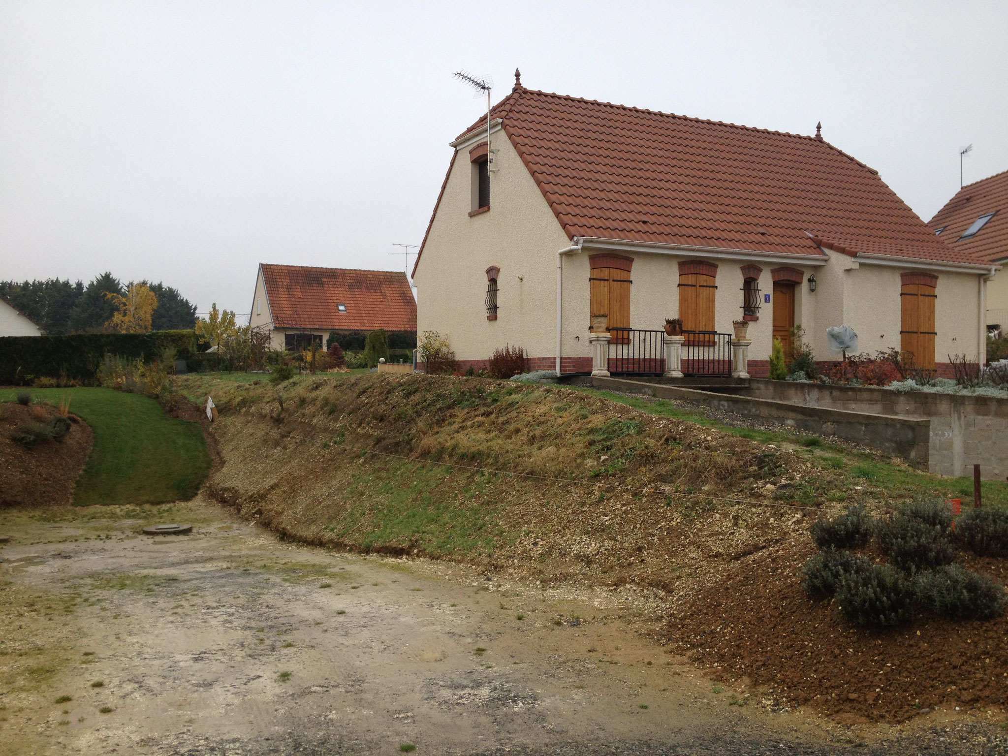 Photo 54 sur 73 AFFAIRE CRIMINELLE en Bande organisées « MES CHERS VOISINS » soit 6256 jours de persécutions criminelles en bandes organisées au cœur même des CARTELS DES HAUTS-DE-FRANCE