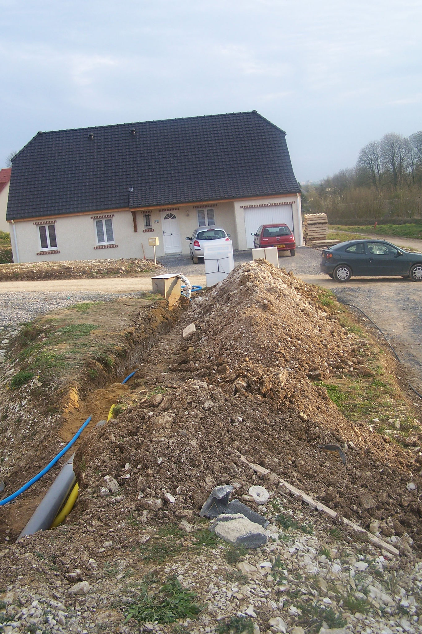 Photo 40 sur 73 AFFAIRE CRIMINELLE en Bande organisées « MES CHERS VOISINS » soit 6256 jours de persécutions criminelles en bandes organisées au cœur même des CARTELS DES HAUTS-DE-FRANCE