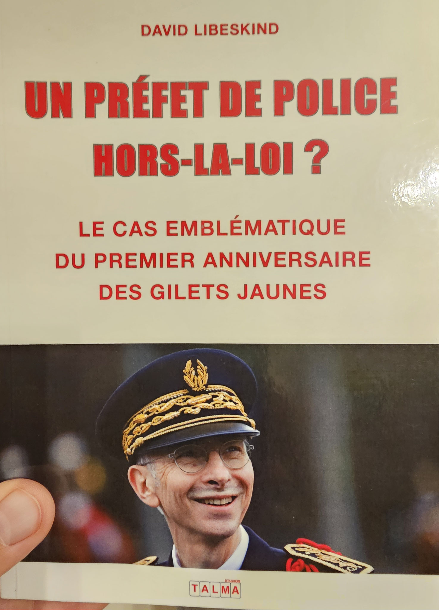 AFFAIRES CRIMINELLES LES BARONS & LES BARONNES DE LA JUSTICE 7177 Jours de persécutions criminelles en bandes organisées #CORRUPTION #VEDETTA #FAUXCRIMINELS en Ecritures Publique www.jesuispatrick.fr www.jesuisvictime.fr www.jenesuispasunchien.fr