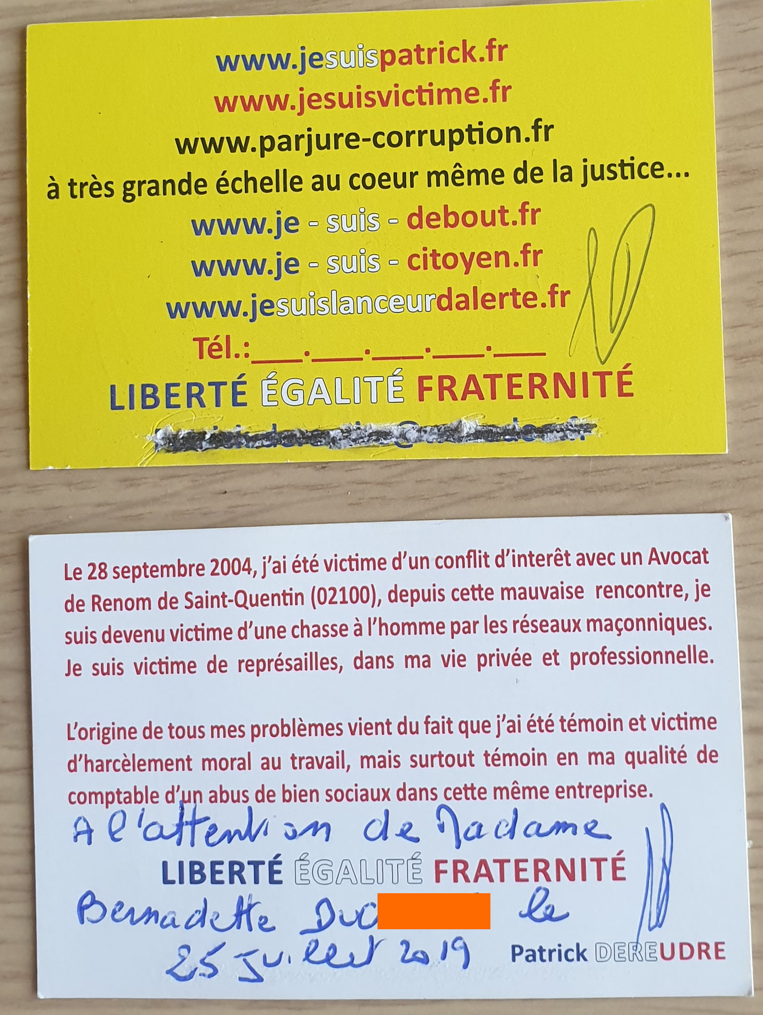 Ma carte de visite remise en main propre le 25 Juillet 2019 à la collaboratrice  de Maître Marc ANTONINI lors de ma plaidoirie au TGI de SAINT-QUENTIN www.jesuispatrick.fr www.jesuisenvie.fr www.jenesuispasunchier.fr #StopVendetta