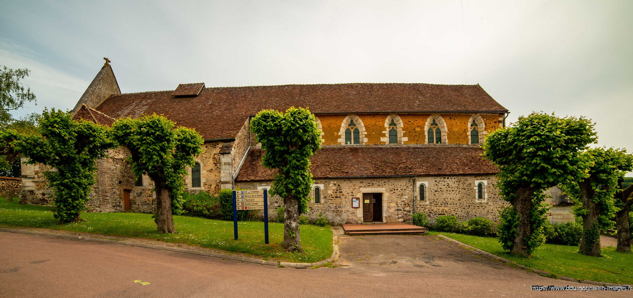 Saint Sauveur en Puisaye photos images principalement de la Bourgogne Ouest Yonne Nièvre et Saint Sauveur en Puisaye photos images principalement de la Bourgogne Ouest Yonne Nièvre et