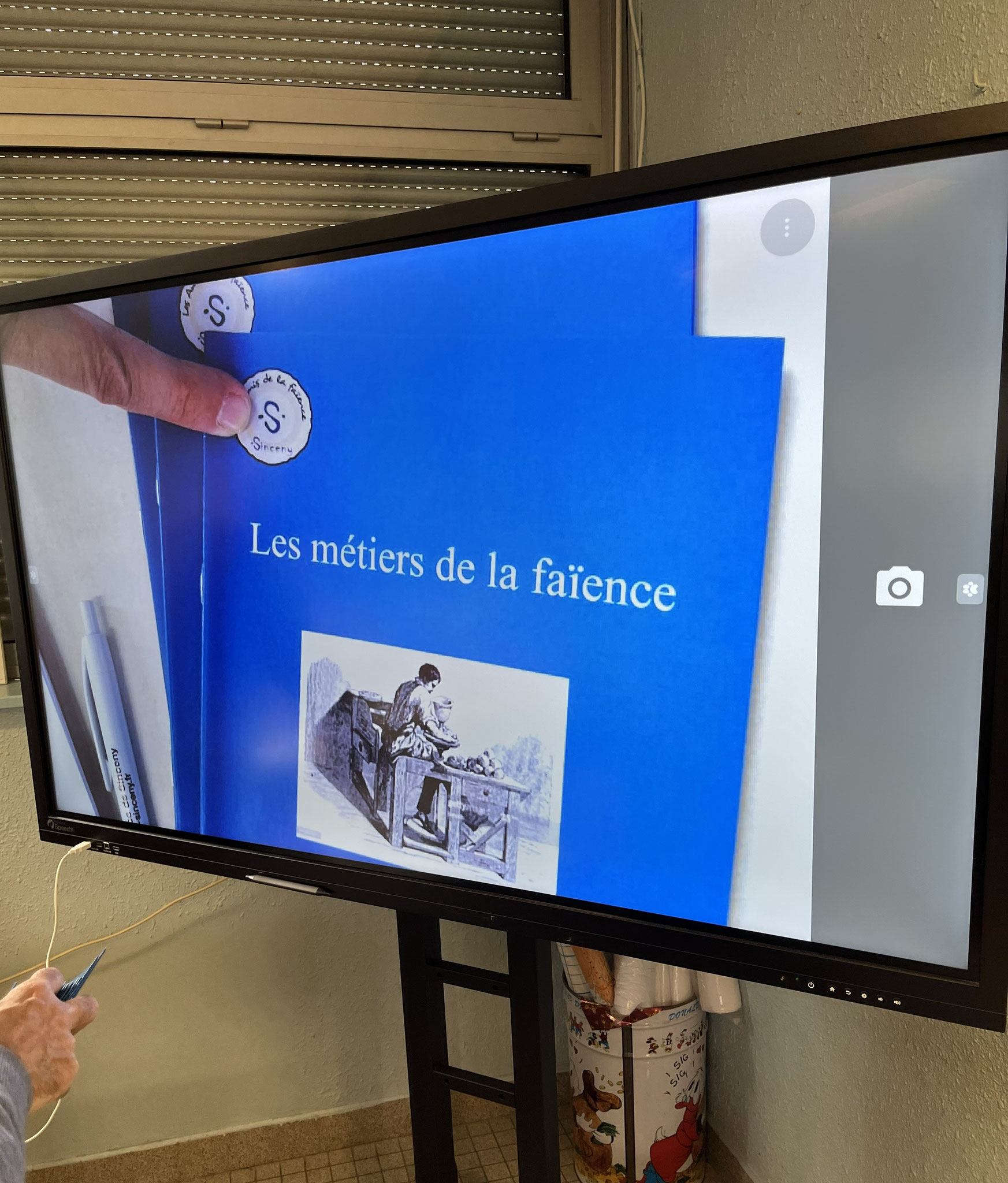 Brochure sur les métiers de la faïence