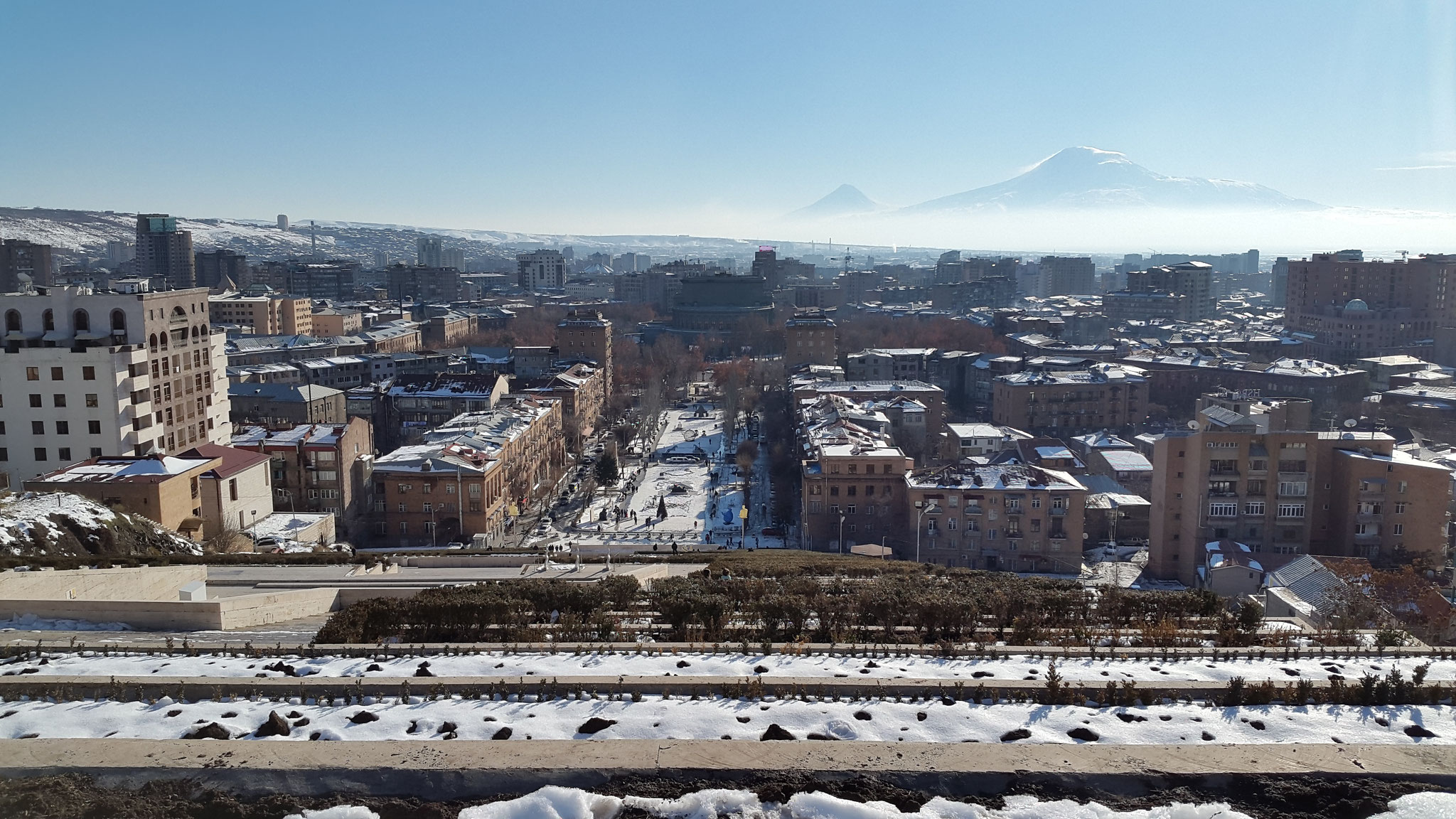 Jerevan am 10. Januar 2016: Der Schnee der Silvesternacht ist fast wieder verschwunden.
