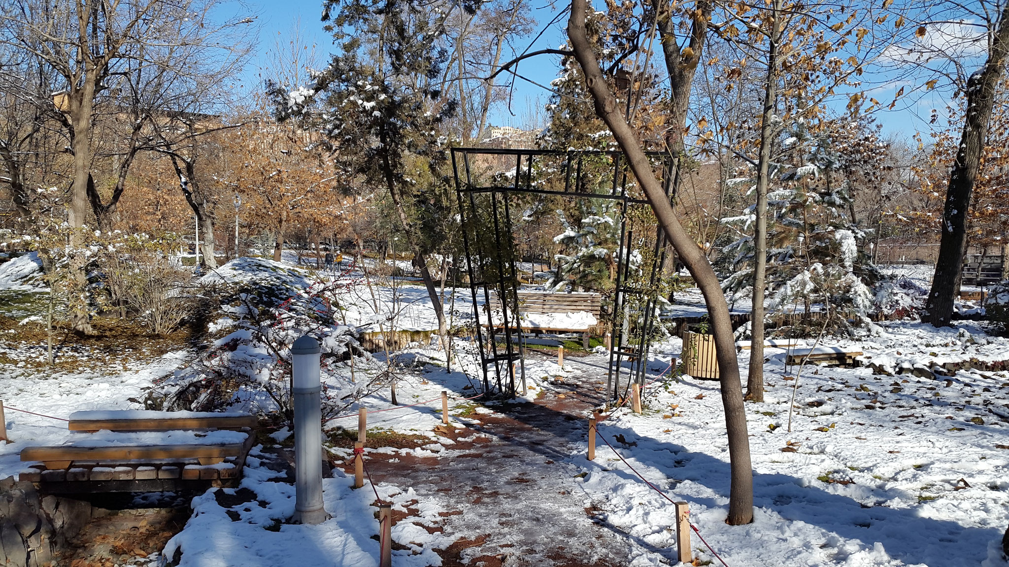 Dezember 2015: Yerevan verschneit