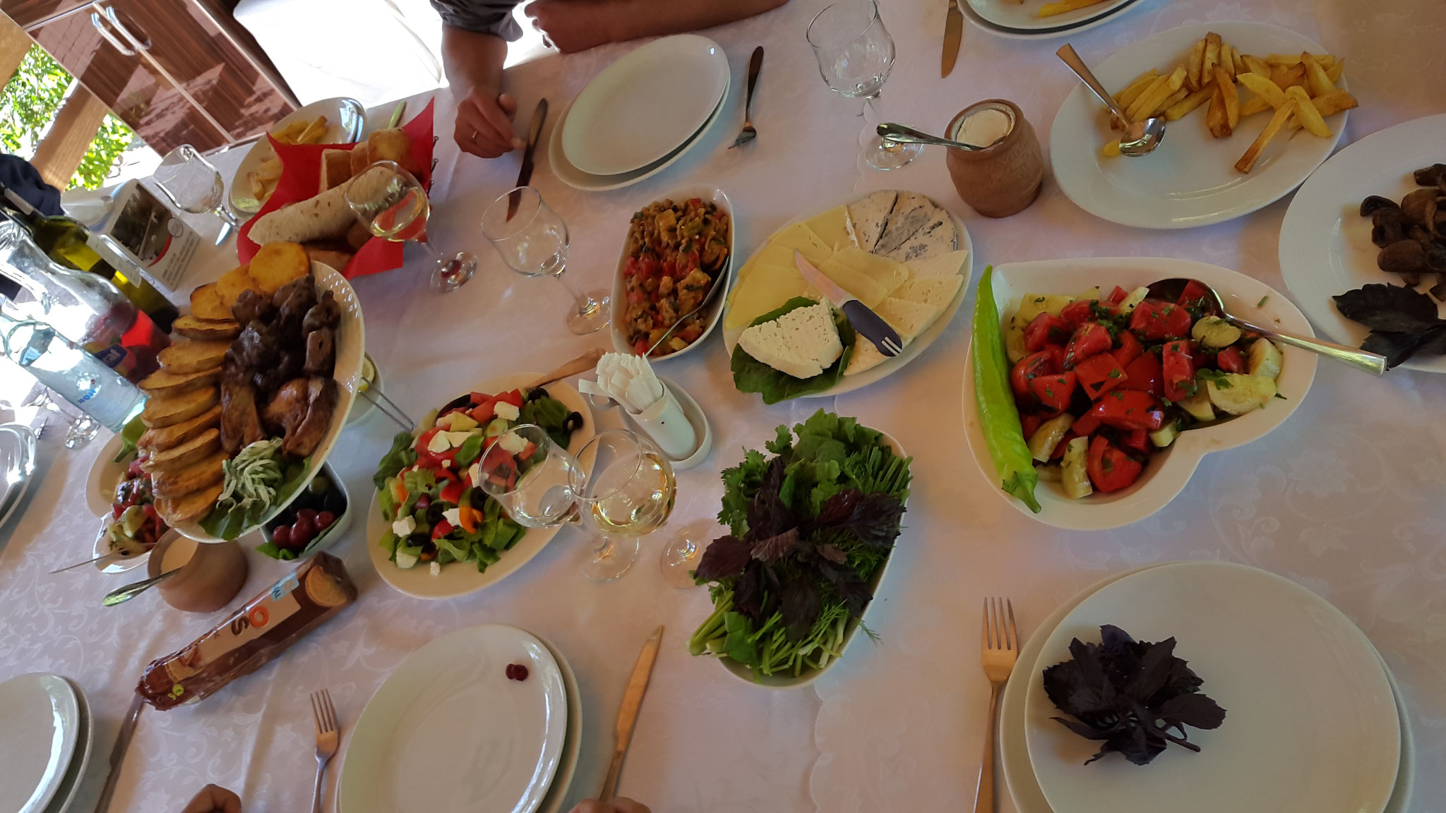 Leichter armenischer Mittags-Imbiss