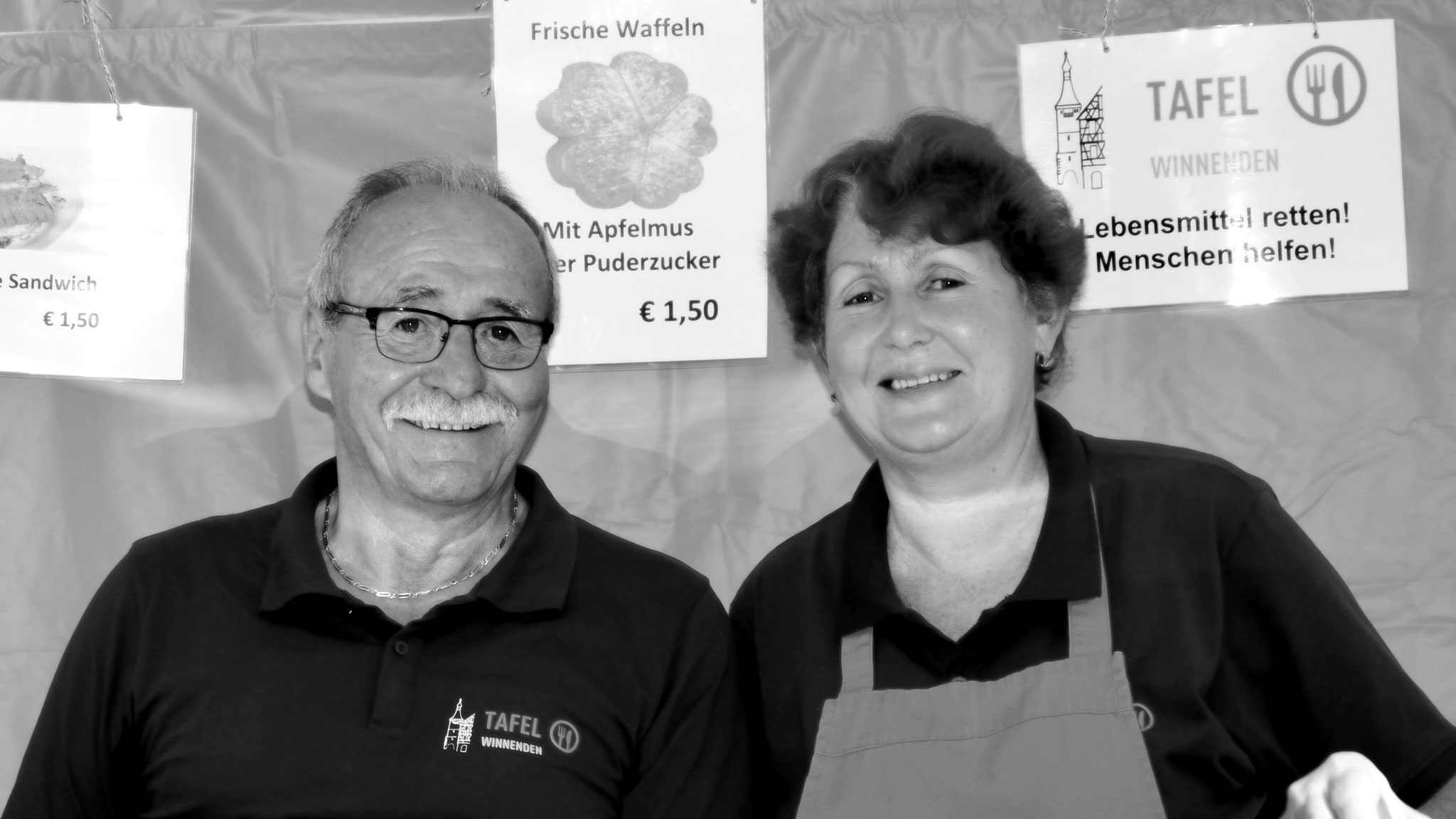 Bürgerstiftung Winnenden unterstützt großartig - ! DANKE !  -  INFO-Stand mit lecker Waffel-Verkauf 