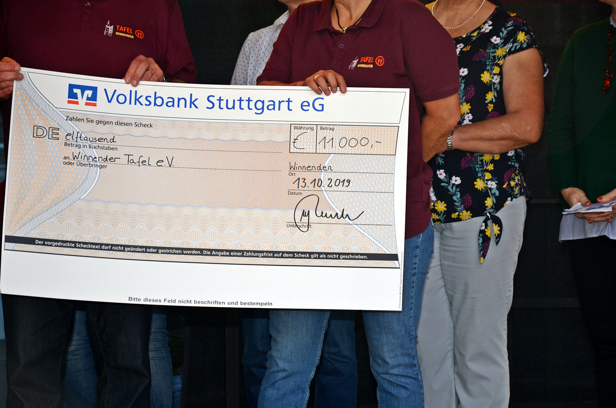 Bürgerstiftung Winnenden unterstützt großartig - ! DANKE !  -  INFO-Stand mit lecker Waffel-Verkauf 