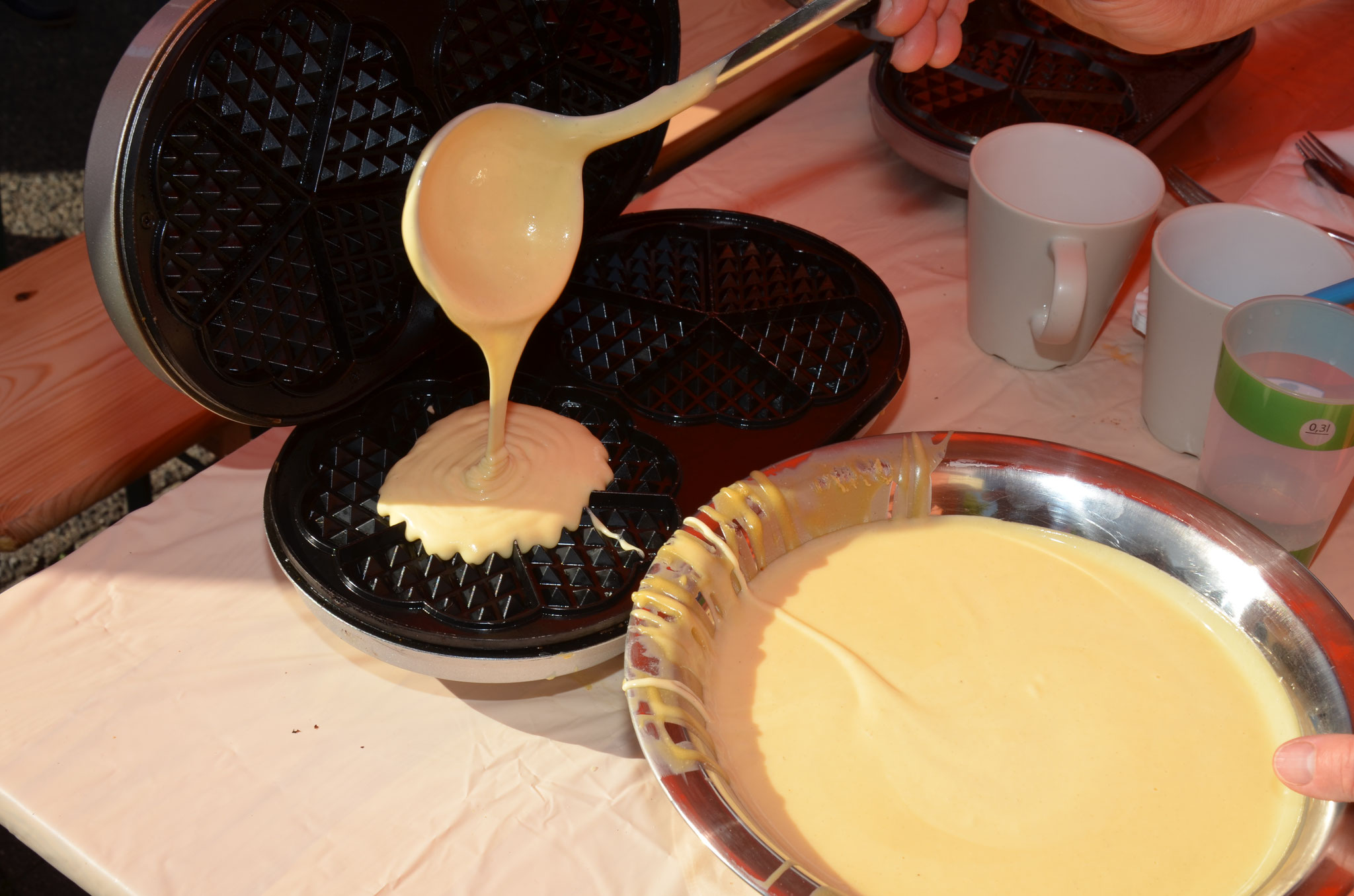 Bürgerstiftung Winnenden unterstützt großartig - ! DANKE !  -  INFO-Stand mit lecker Waffel-Verkauf 