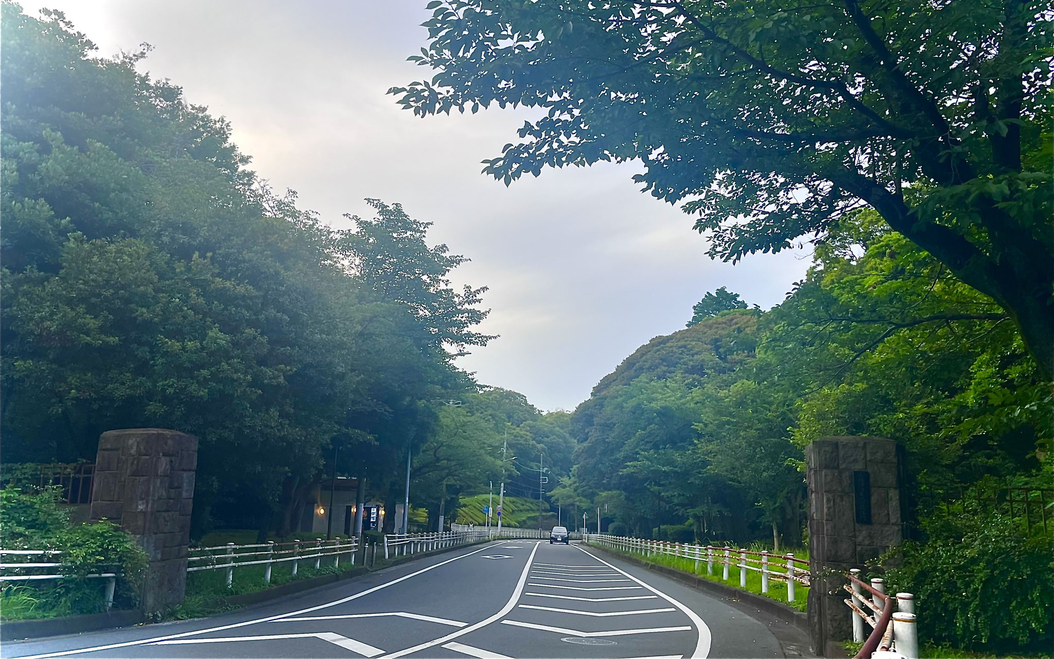 横濱海軍航空隊隊門～富岡総合公園