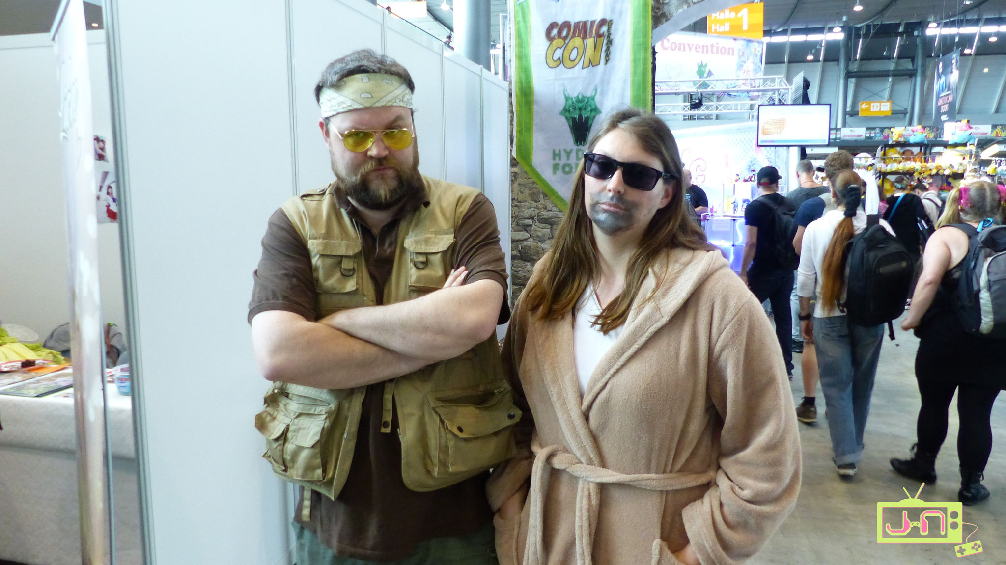Walter and the Dude.... coolest Cosplay ever