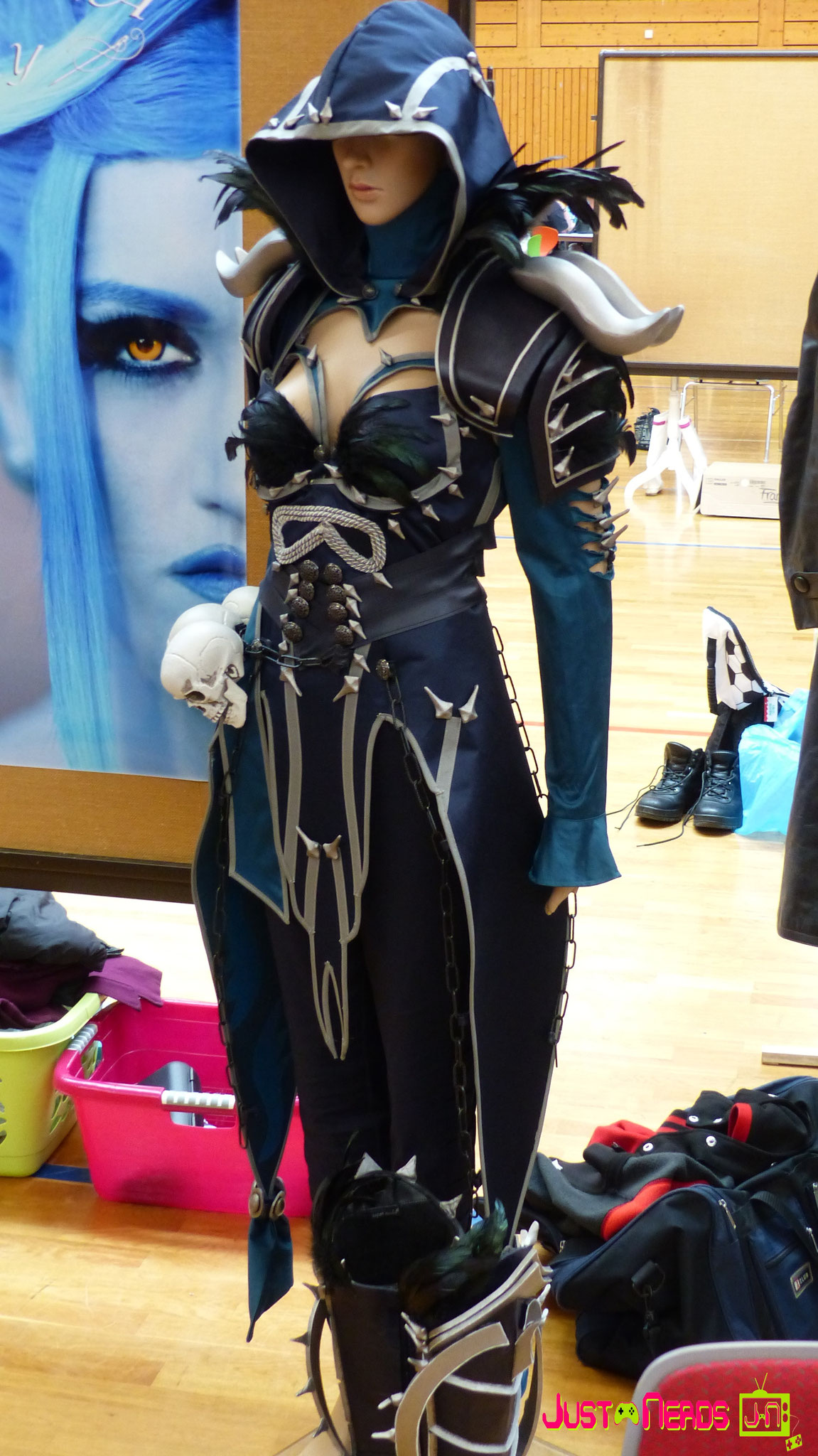 An den Ständen der Cosplayer gab es auch deren andere Cosplays zu bewundern