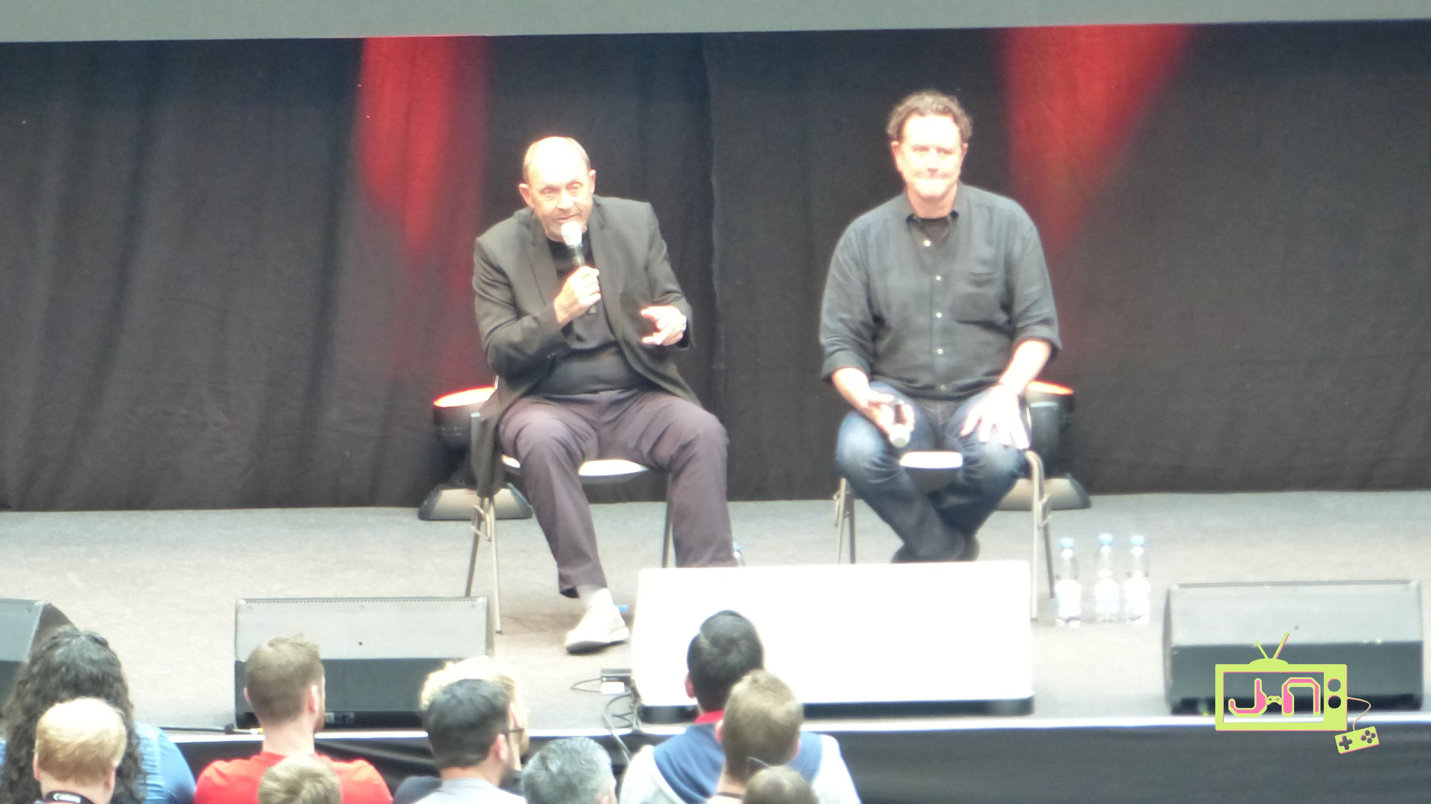 Judge und James beim Interview-Panel, leider keine Ankündigung für Beverly Hills Cop 4