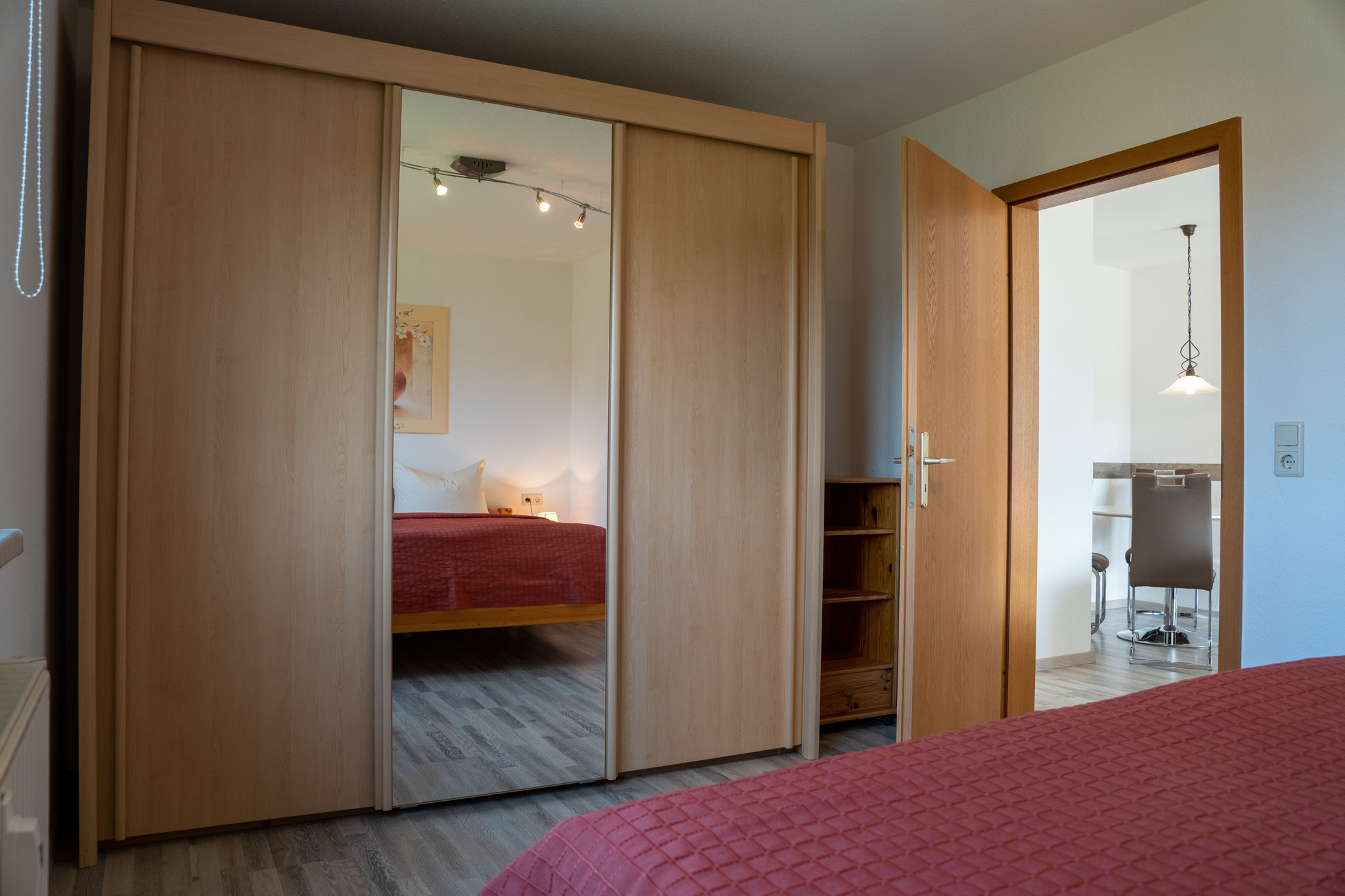 Schlafzimmer 1