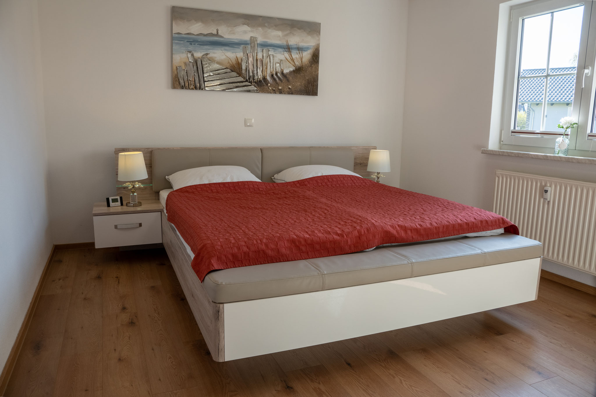 Schlafzimmer 1