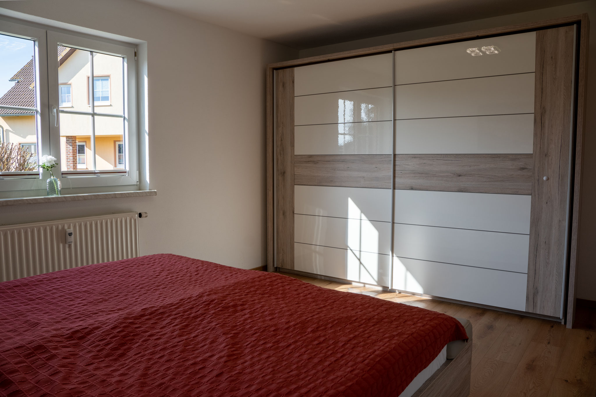 Schlafzimmer 1