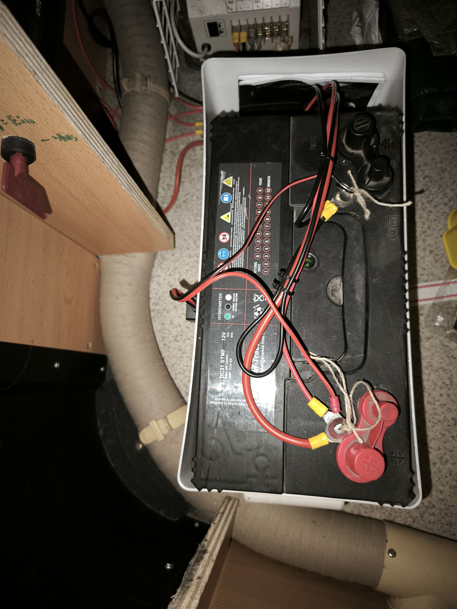 Vorher: Batterie & Ladebooster Austausch + Mover Betrieb Installation 