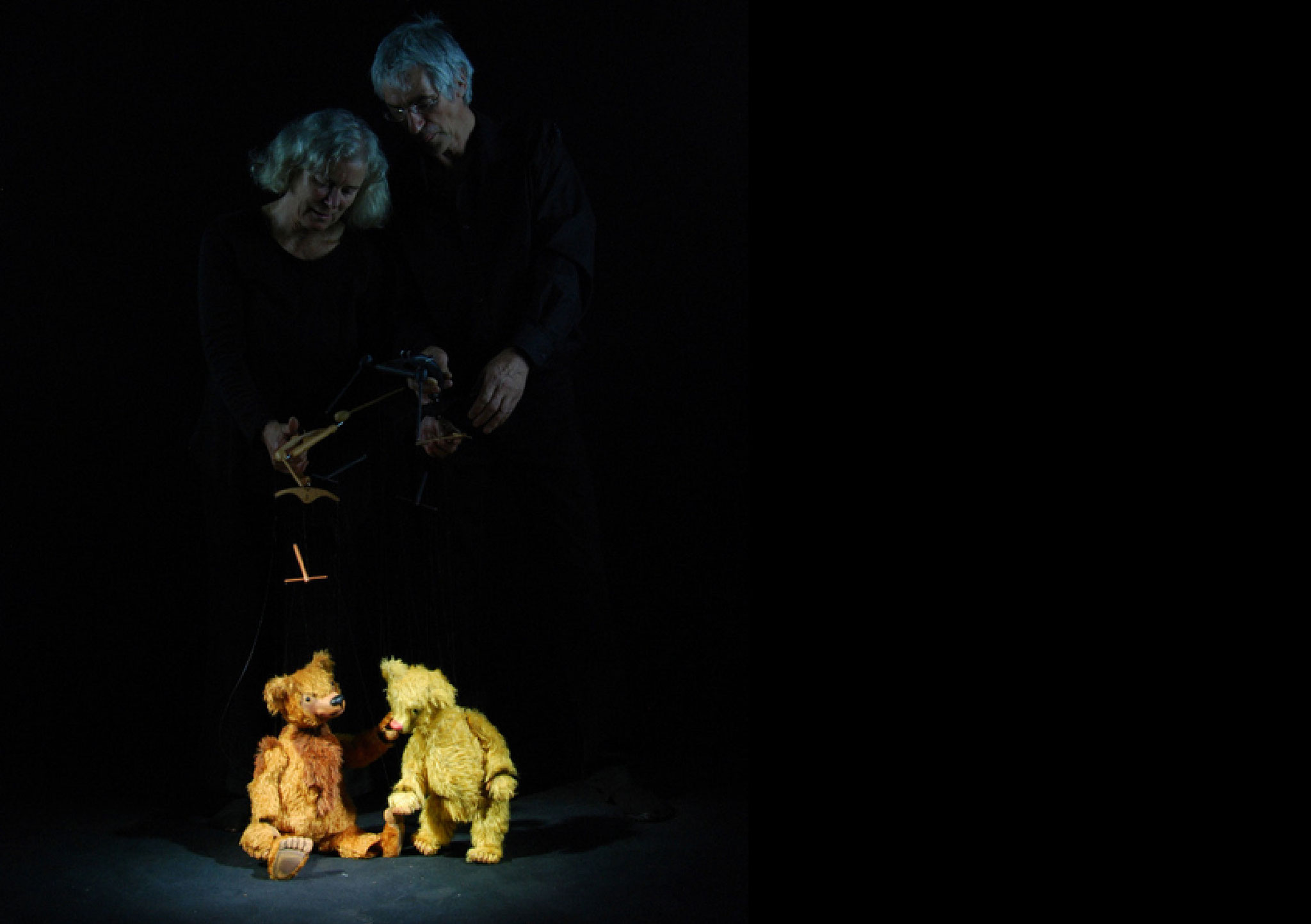 spielte das PendelMarionettenTheater: Marlene Gmelin und Detlef Schmelz.