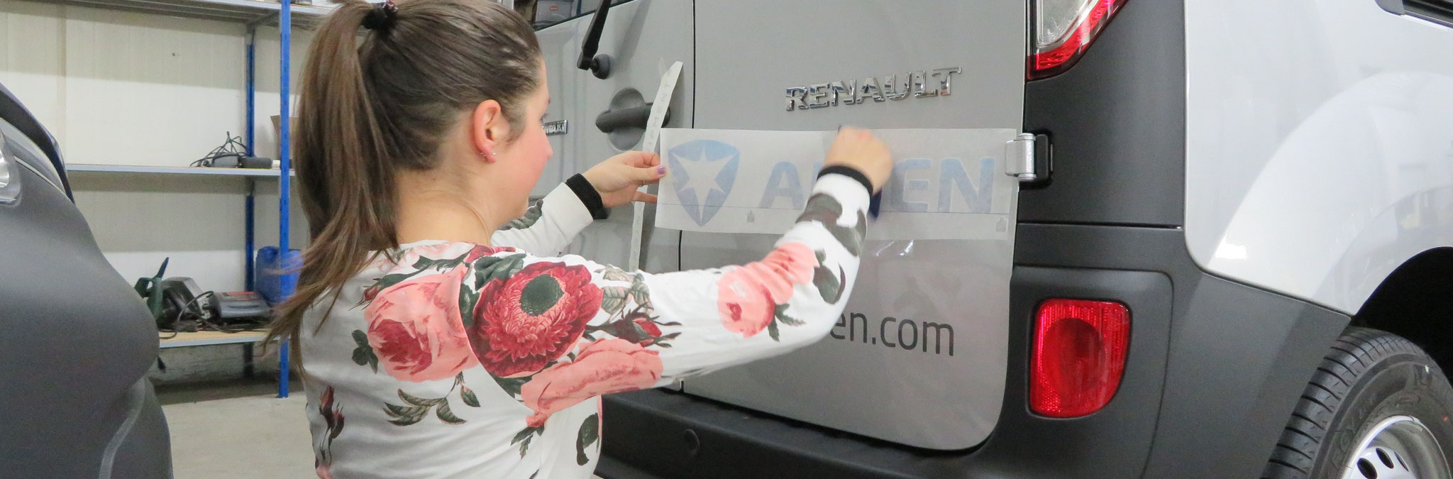 autobelettering-autoreclame-belettering-reclame-vrachtwagenbelettering