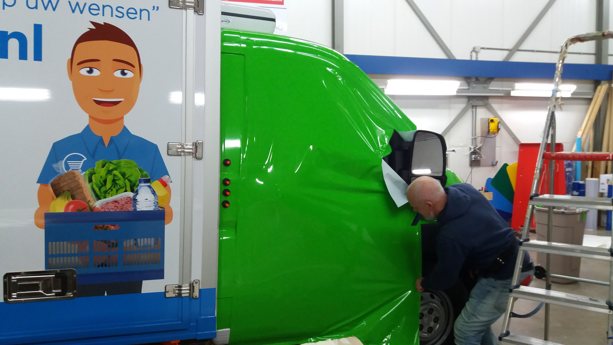 autobelettering-autoreclame-belettering-reclame-vrachtwagenbelettering