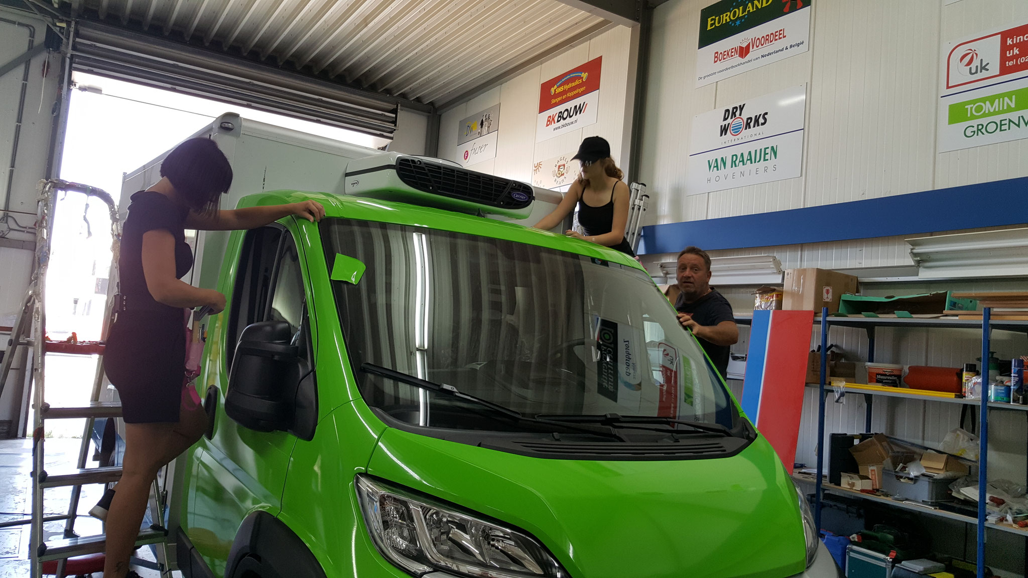 autobelettering-autoreclame-belettering-reclame-vrachtwagenbelettering