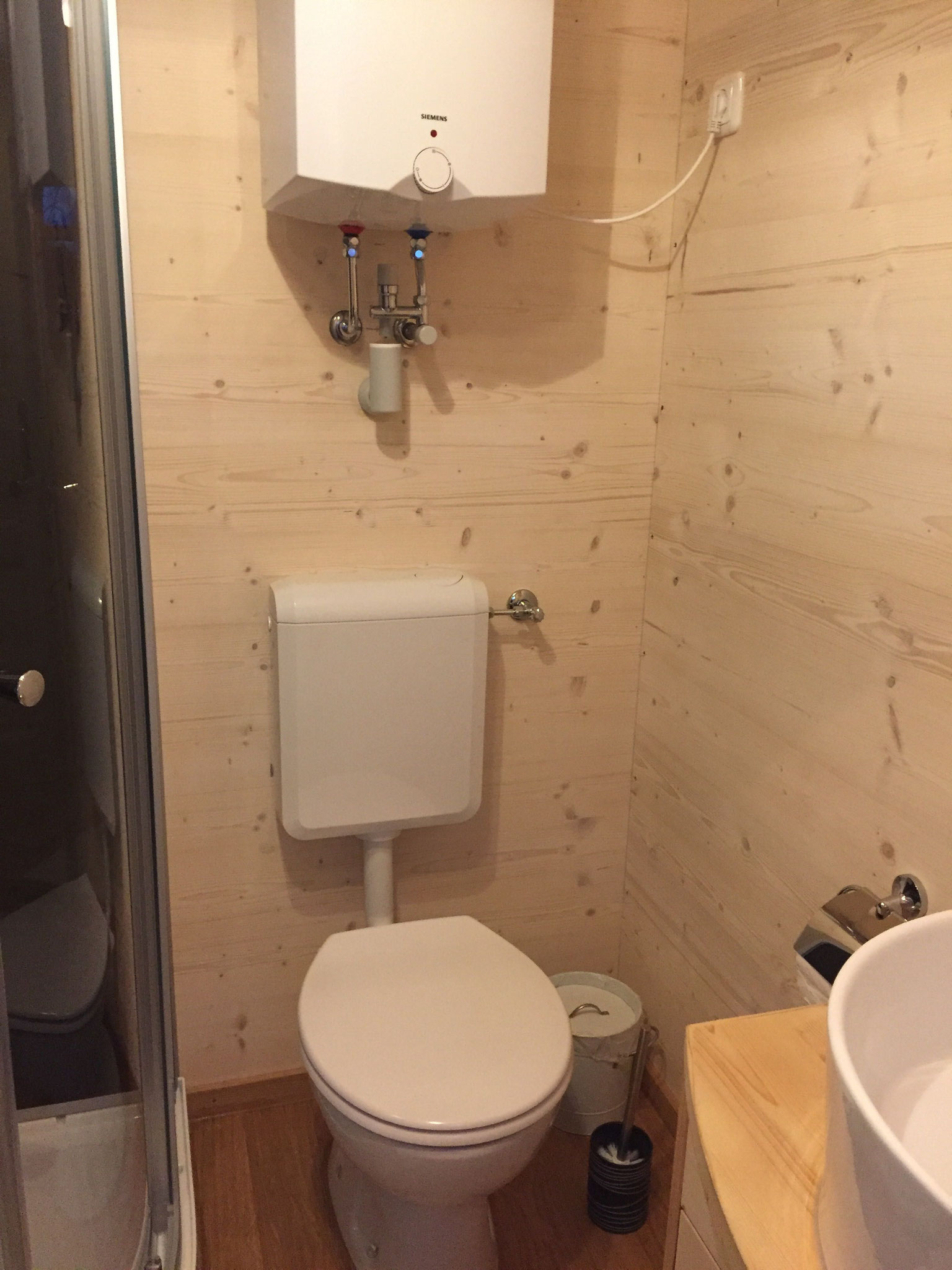 Dusche Im Gartenhaus Einbauen Wohn Design Sanitär Dusche Wc Holzbau Pletz