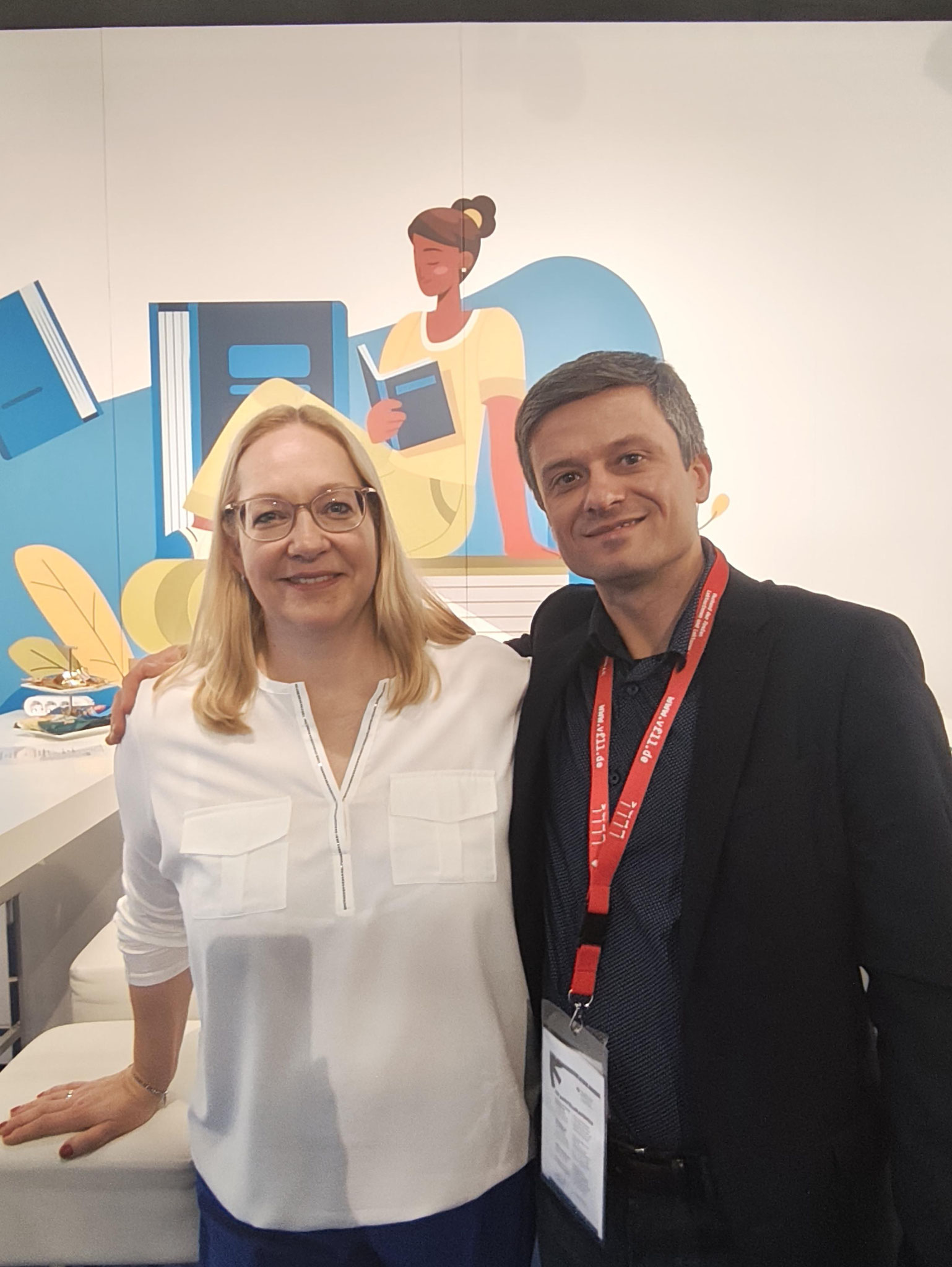 Thrillerautorin Caro Tessun mit Dr. Peter Schäfer