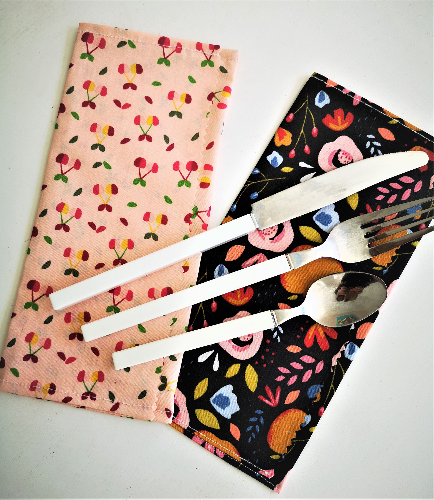 Pochette range serviette store de table en tissu