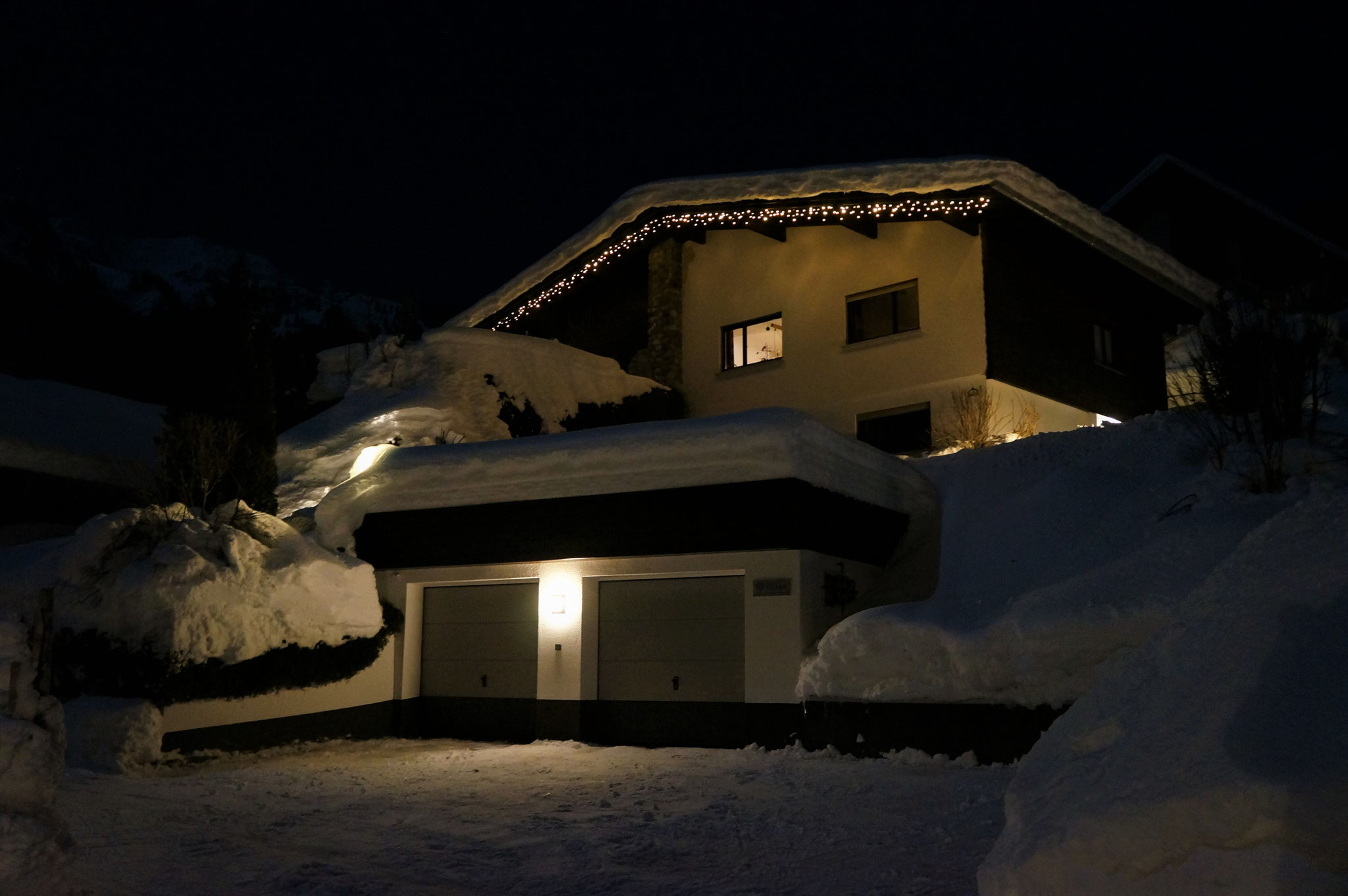 Außenansicht Winternacht