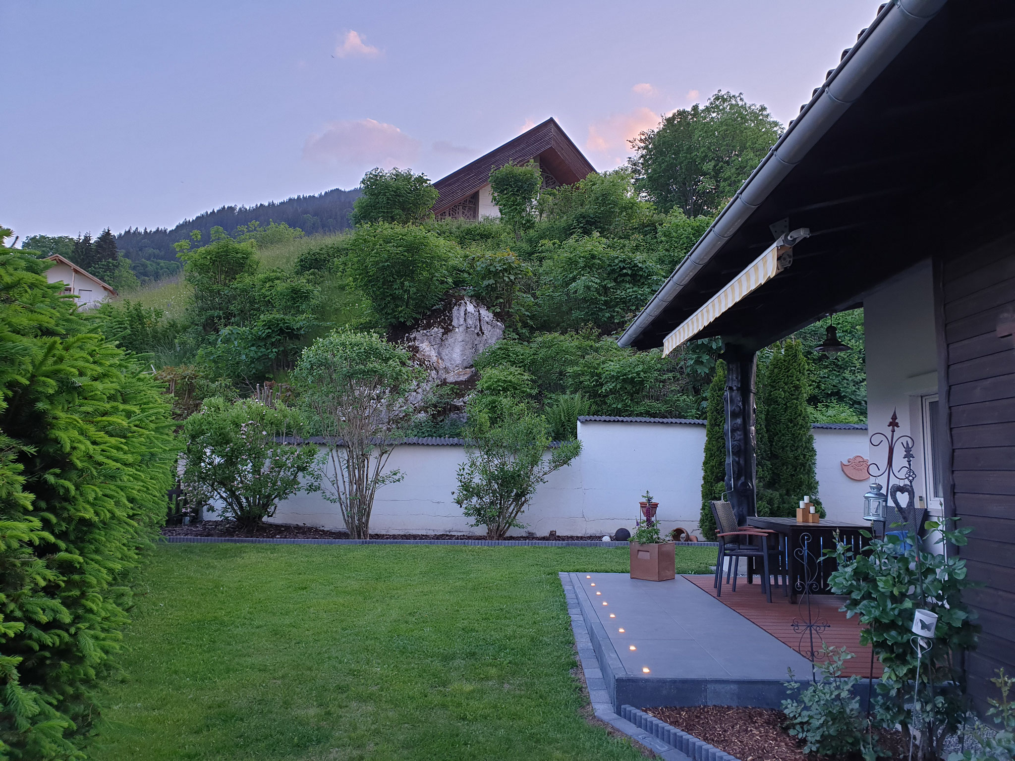 Gaerten mit Terrasse 1 Sommer 