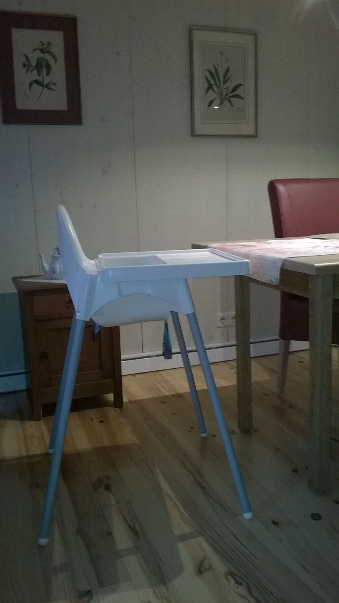 Kinderstuhl/ Highchair
