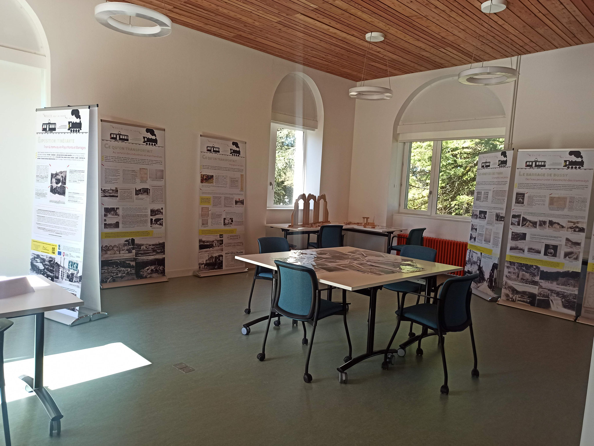 L'exposition à Châteauneuf-la-Forêt (mars 2024).