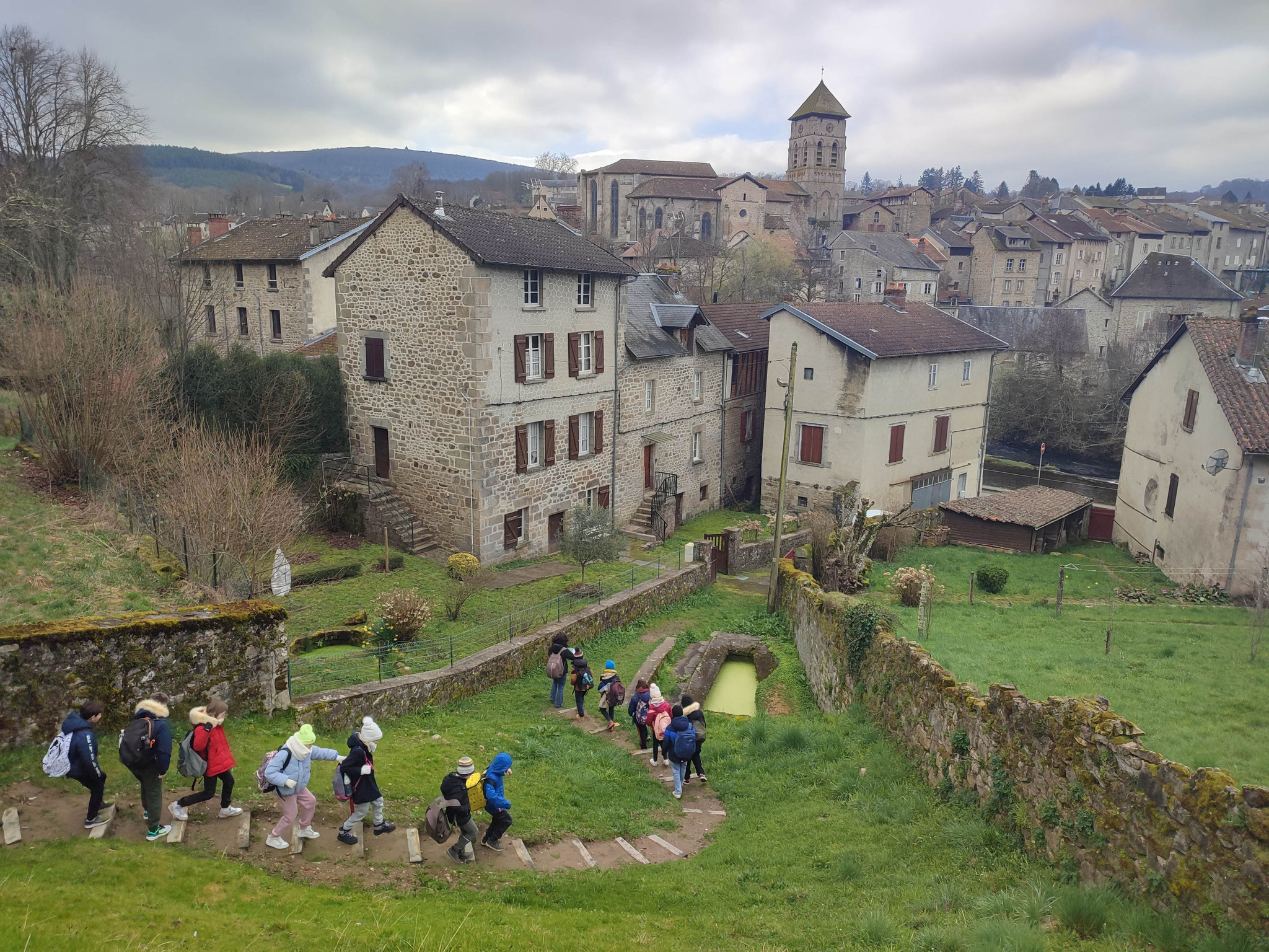 Séance 3 (CE-CM) - Trajet entre 2 points d'arrêt dans Eymoutiers (enseignante en autonomie)