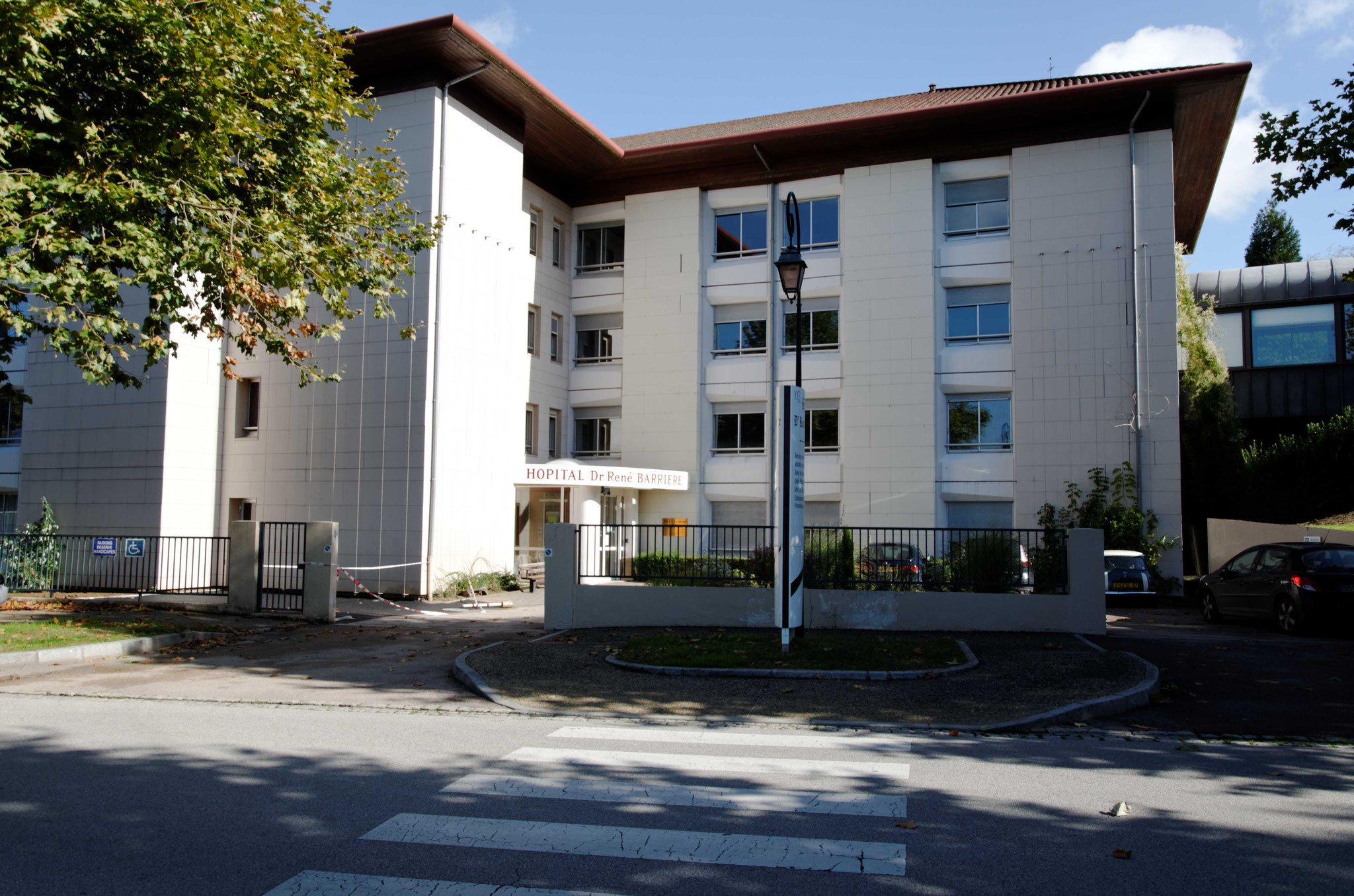 L'hôpital du Dr René Barrière (1976 - 2023) - Photo Atelier Lavigne 2010.