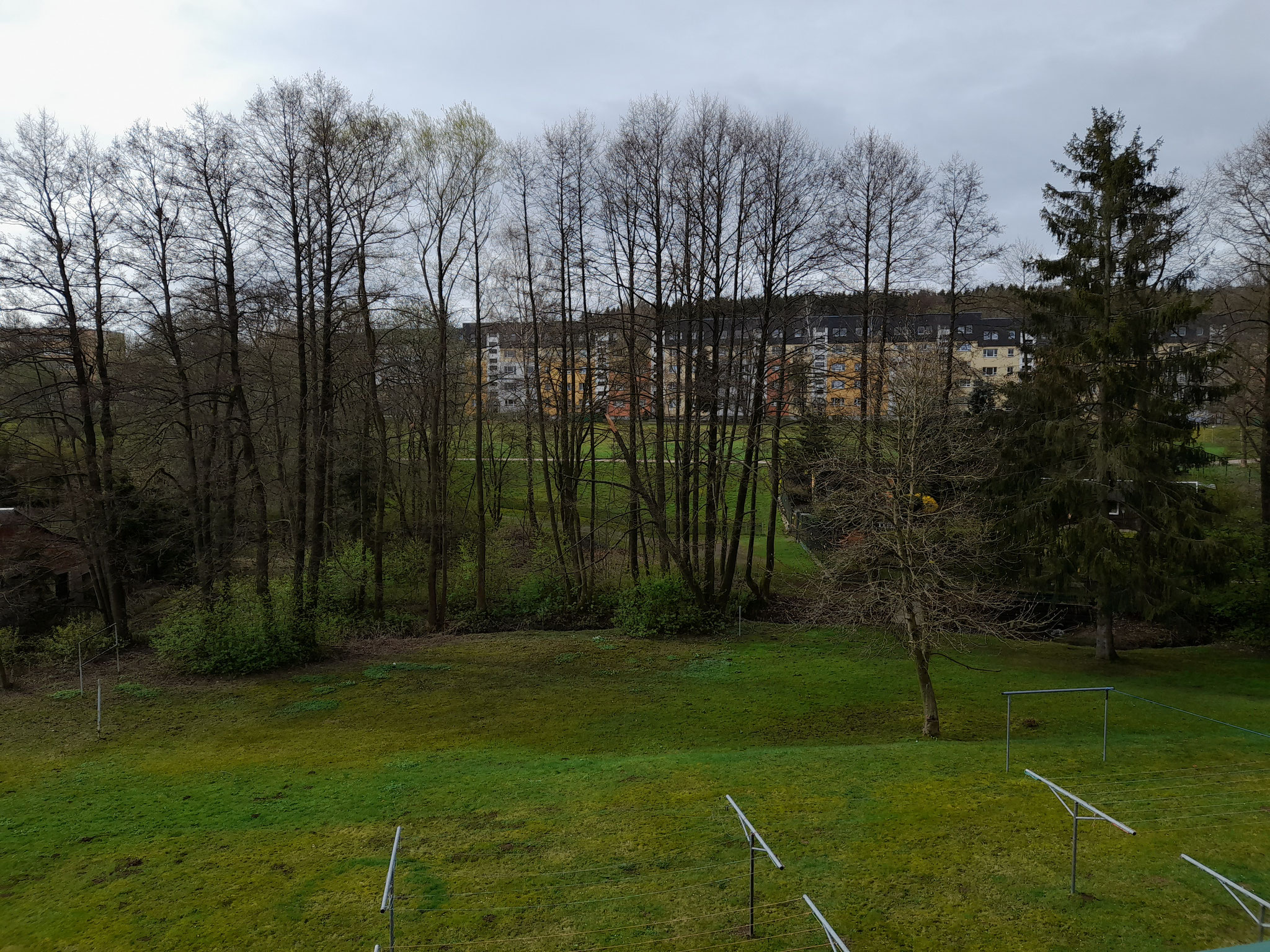 Hausansicht Wohngebäude im Wohngebiet Lindenstraße