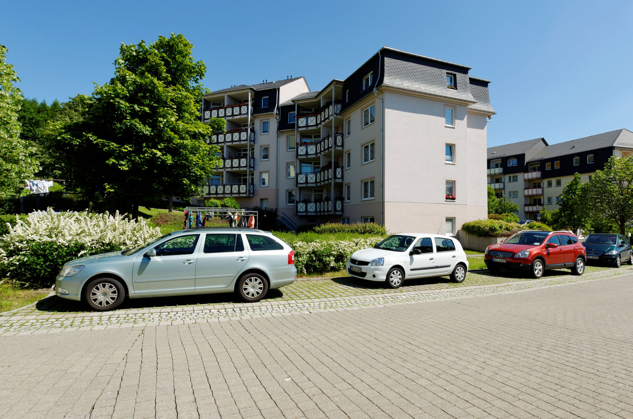 Hausansicht Wohngebäude im Wohngebiet Rudolf-Mauersberger-Straße