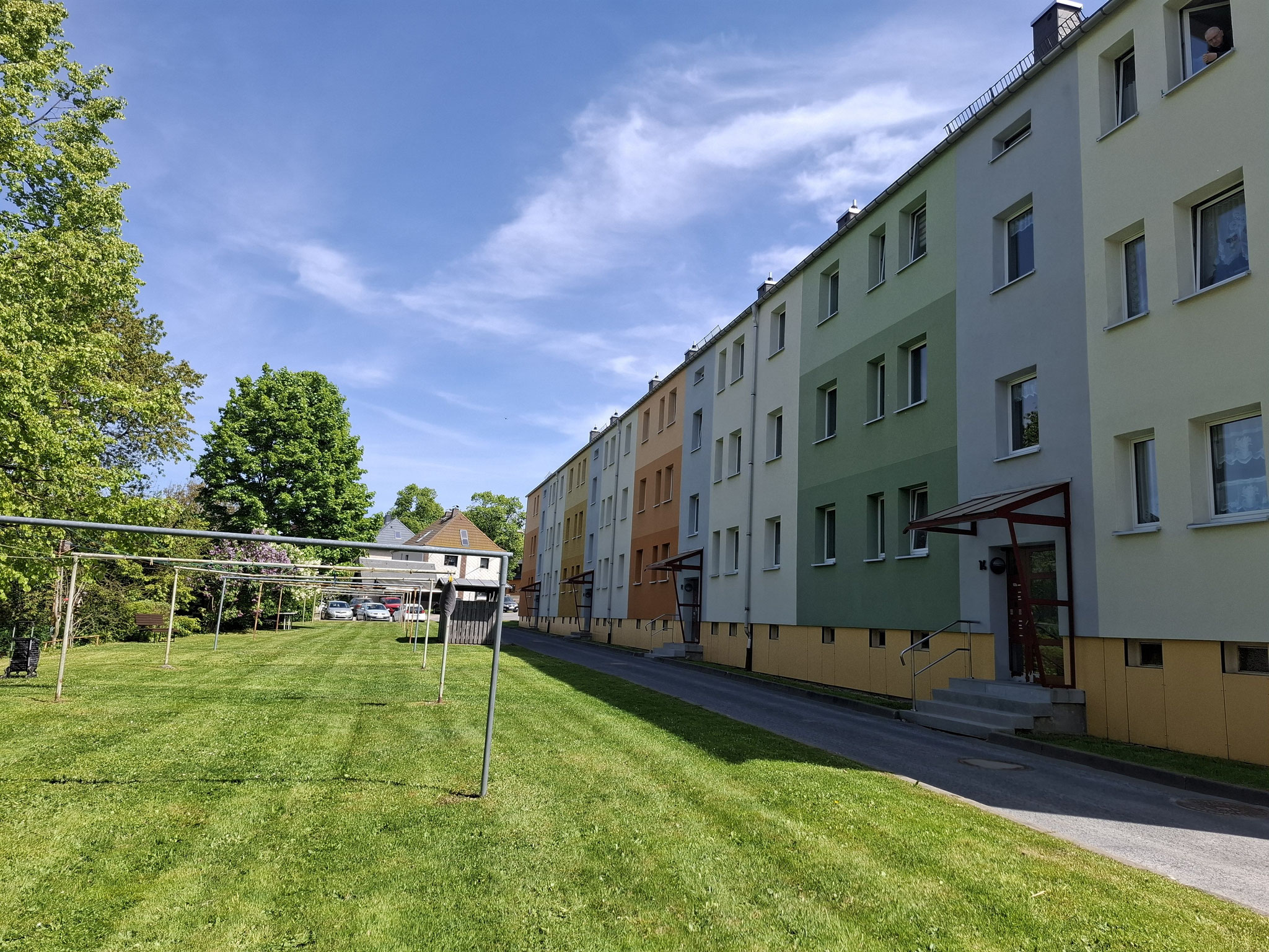 Hausansicht Wohngebäude im Wohngebiet Zöblitz