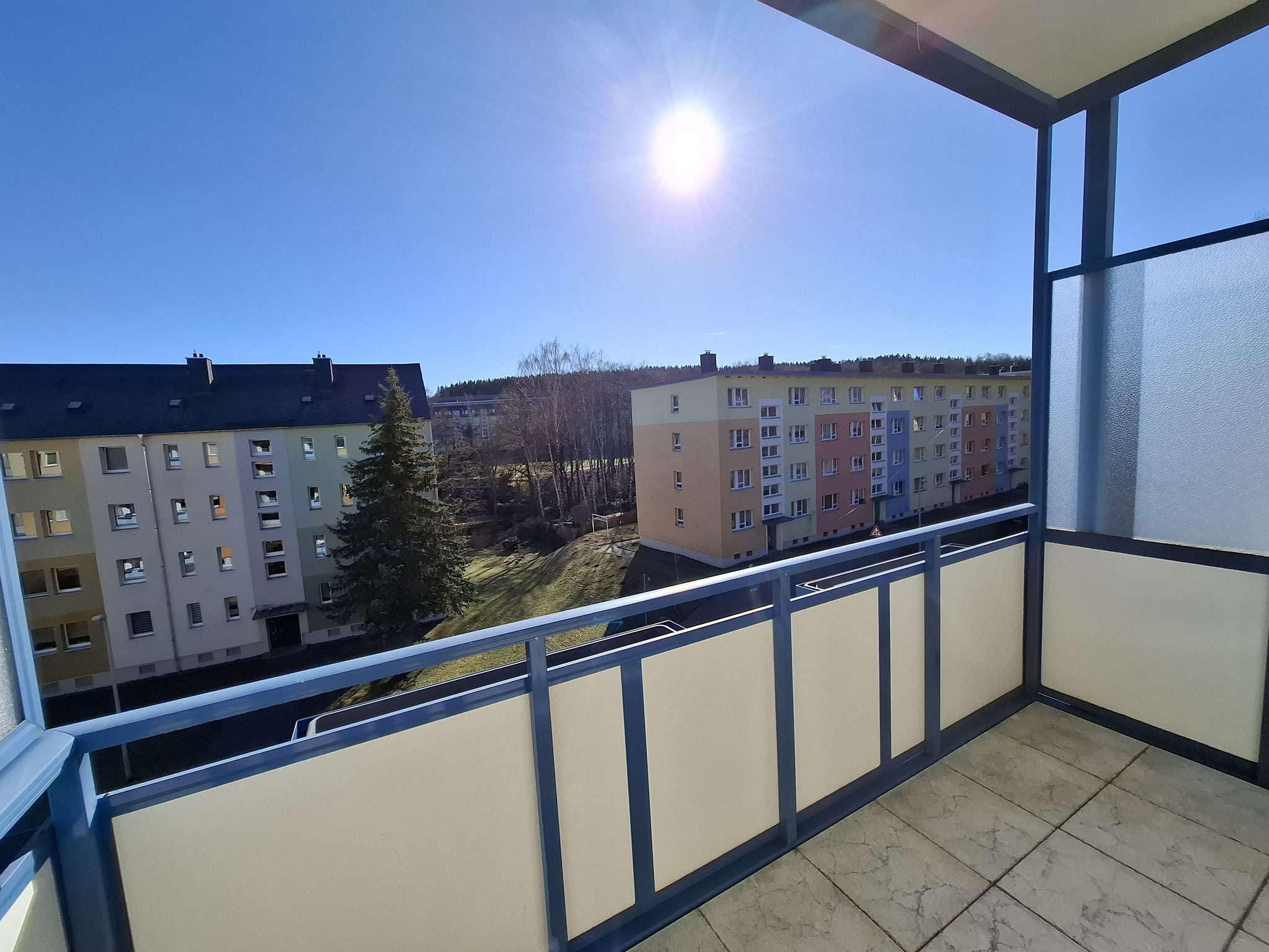 Hausansicht Wohngebäude im Wohngebiet Lindenstraße
