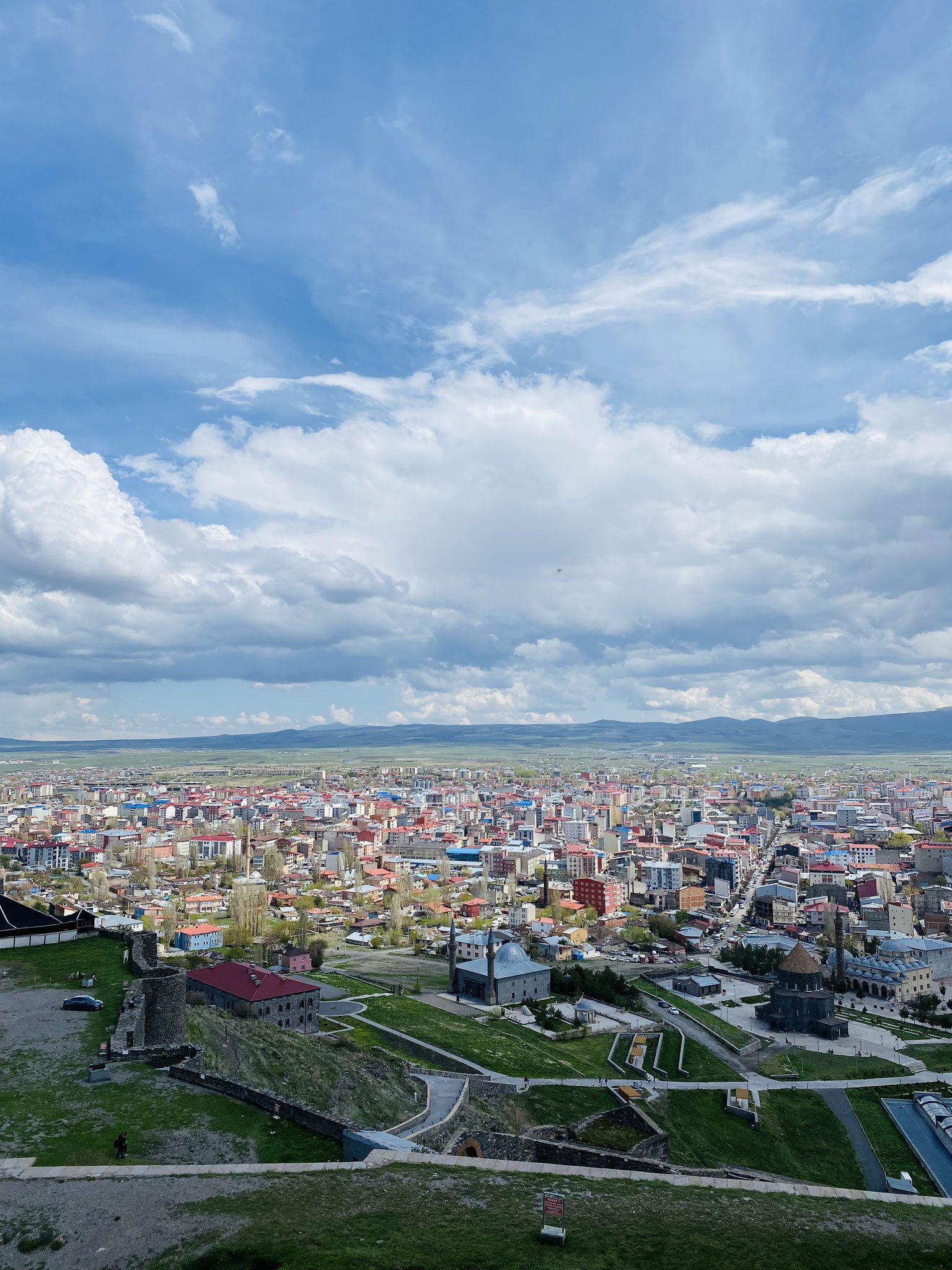 Aussicht auf die osttürkische Stadt Kars.