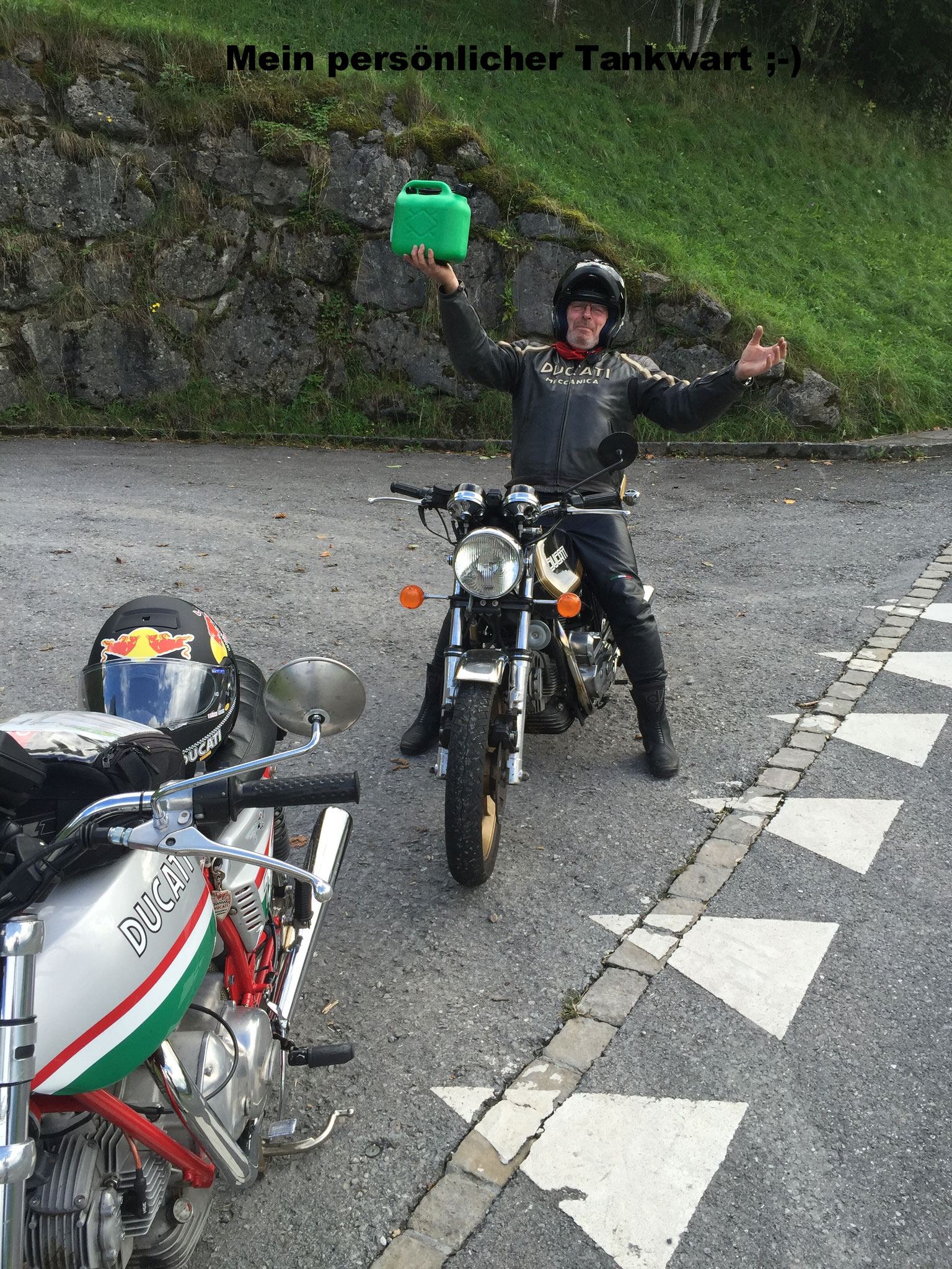 vielen Dank Rolfi, nicht das erste und bestimmt nicht das letzte Mal ;-)