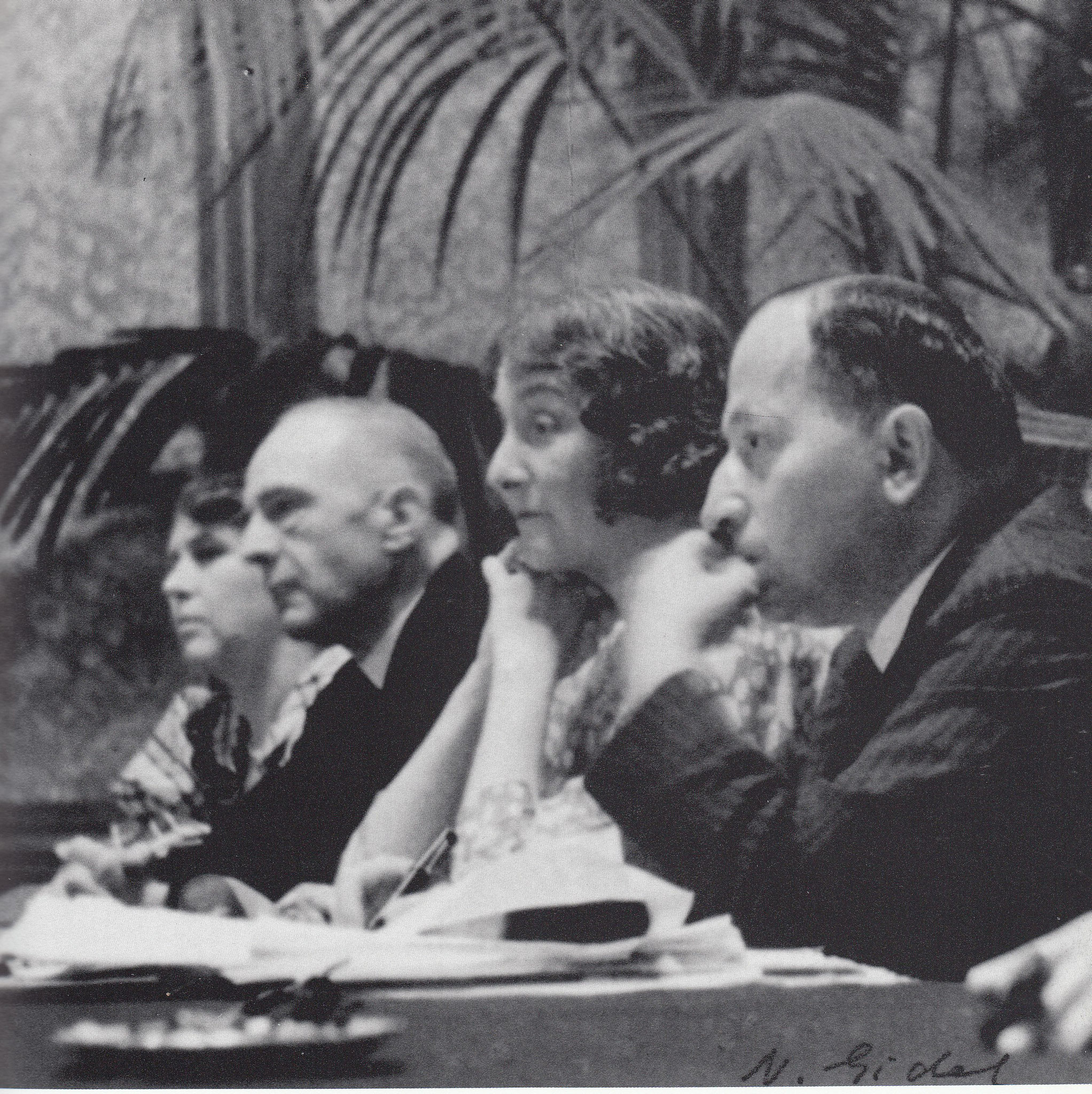 1934, Luzern. v.l. K u. E. Jones, Marie Bonaparte und Radó