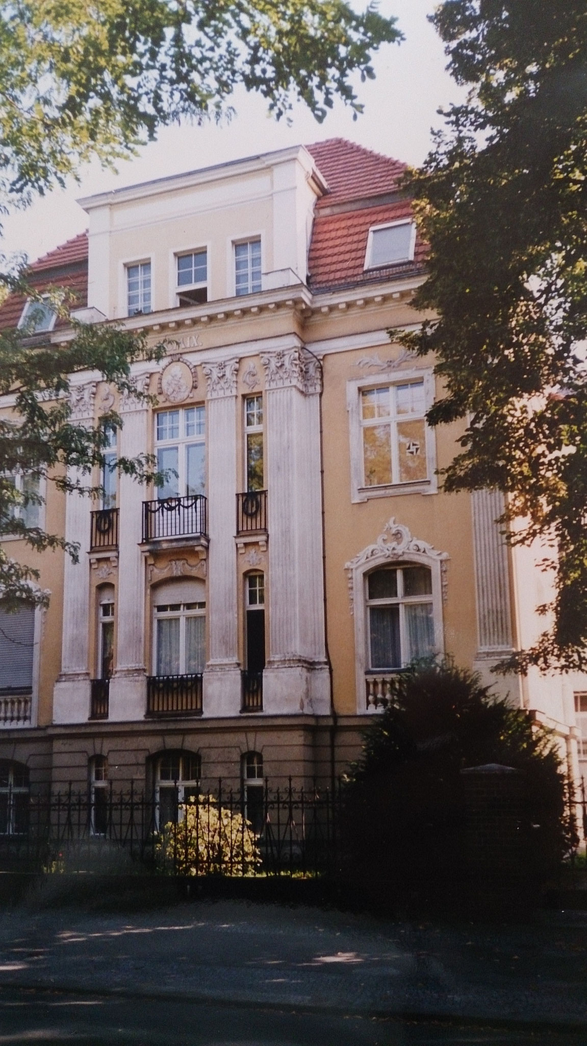 Berlin-Grunewald, Caspar-Theysstraße 9    