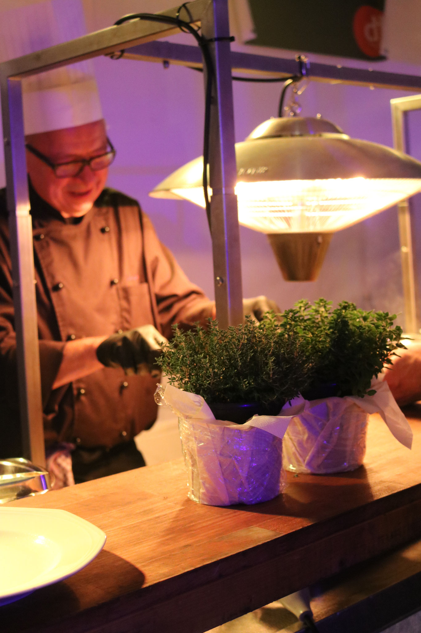 Hauptgang und Personal - Buffet - Firmenfeier
