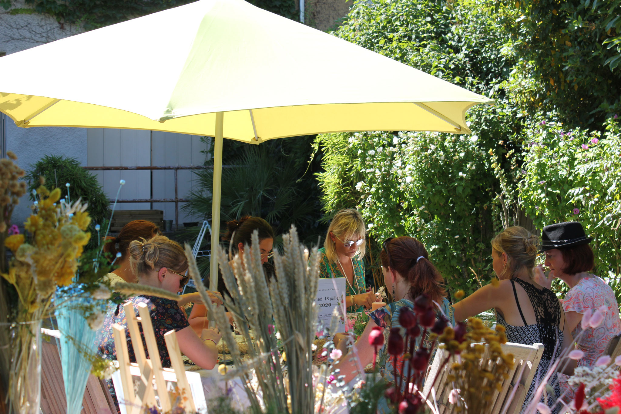 Atelier DIY EVJF couronne de fleurs séchées