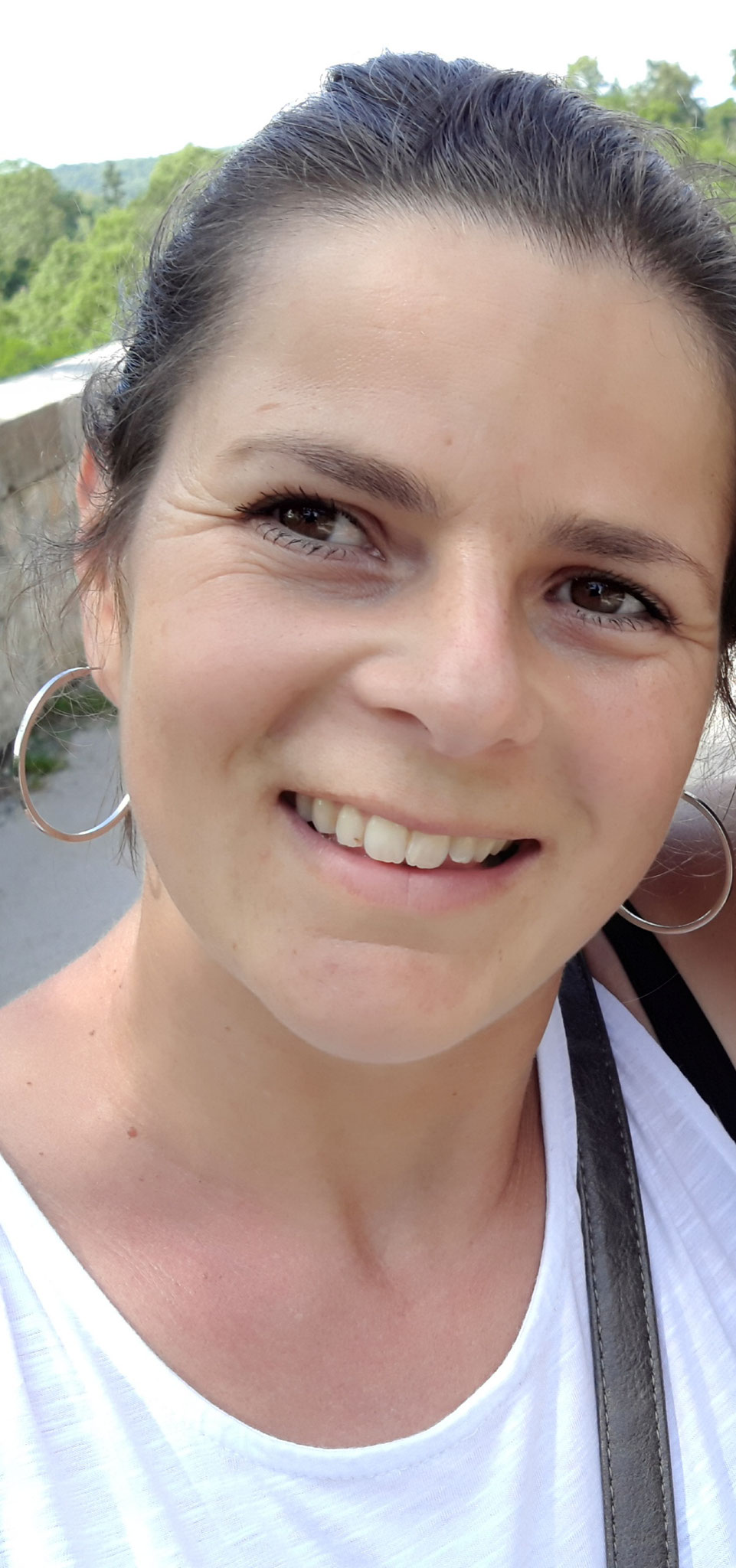 Magali SADOC, Conseillère Municipale, Membre des commissions finances, scolaire, affaires sociales, culture, loisirs, fêtes et cérémonies ; Correspondant Sécurité Routière