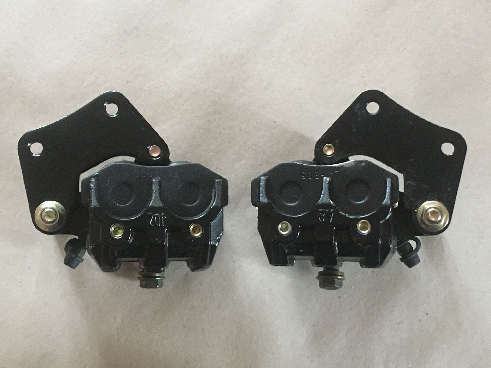 Bremssattel links und rechts
