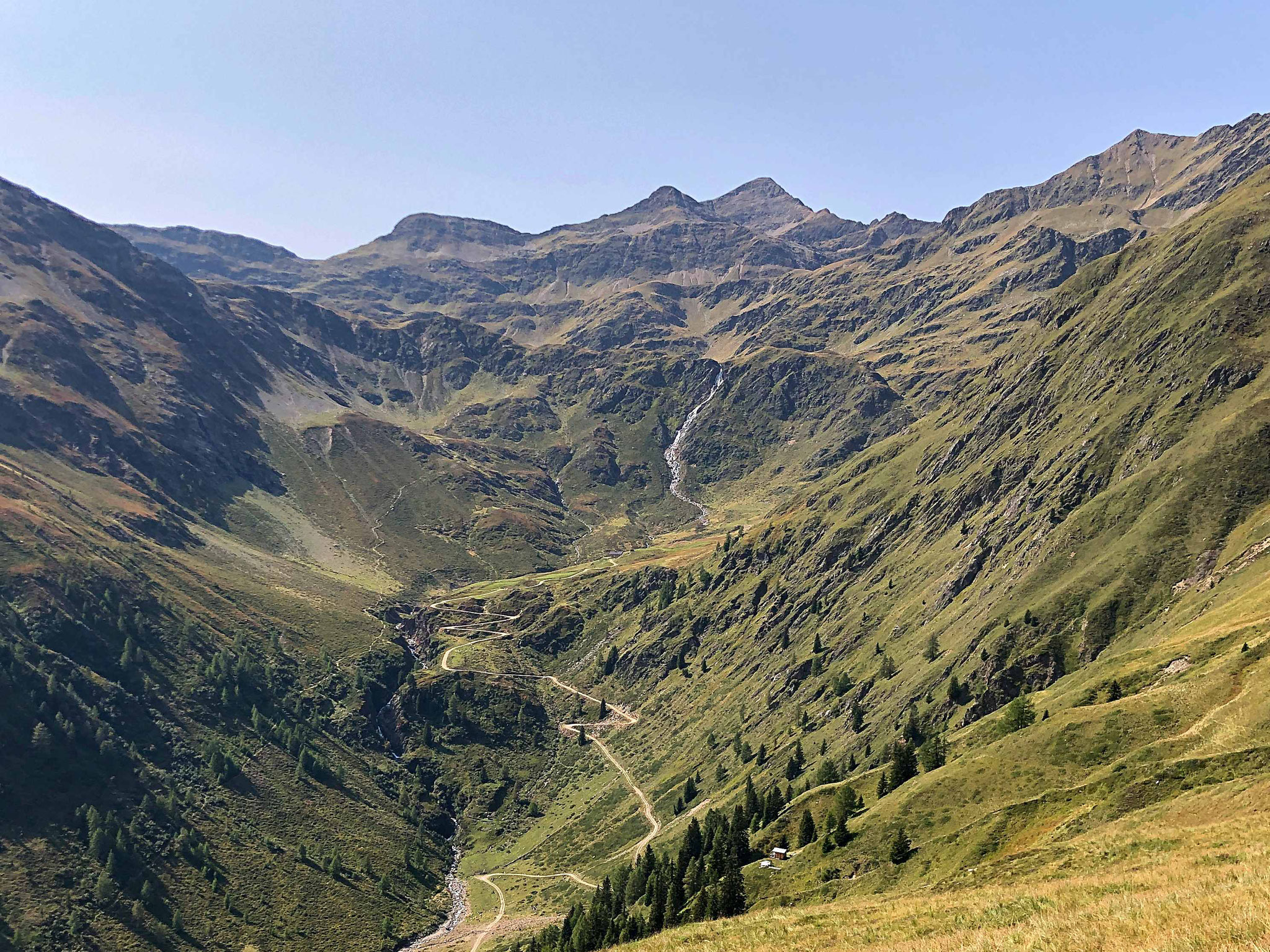 Blick zum Kleinen und zum Großen Degenhorn (2849 m/ 2946 m)